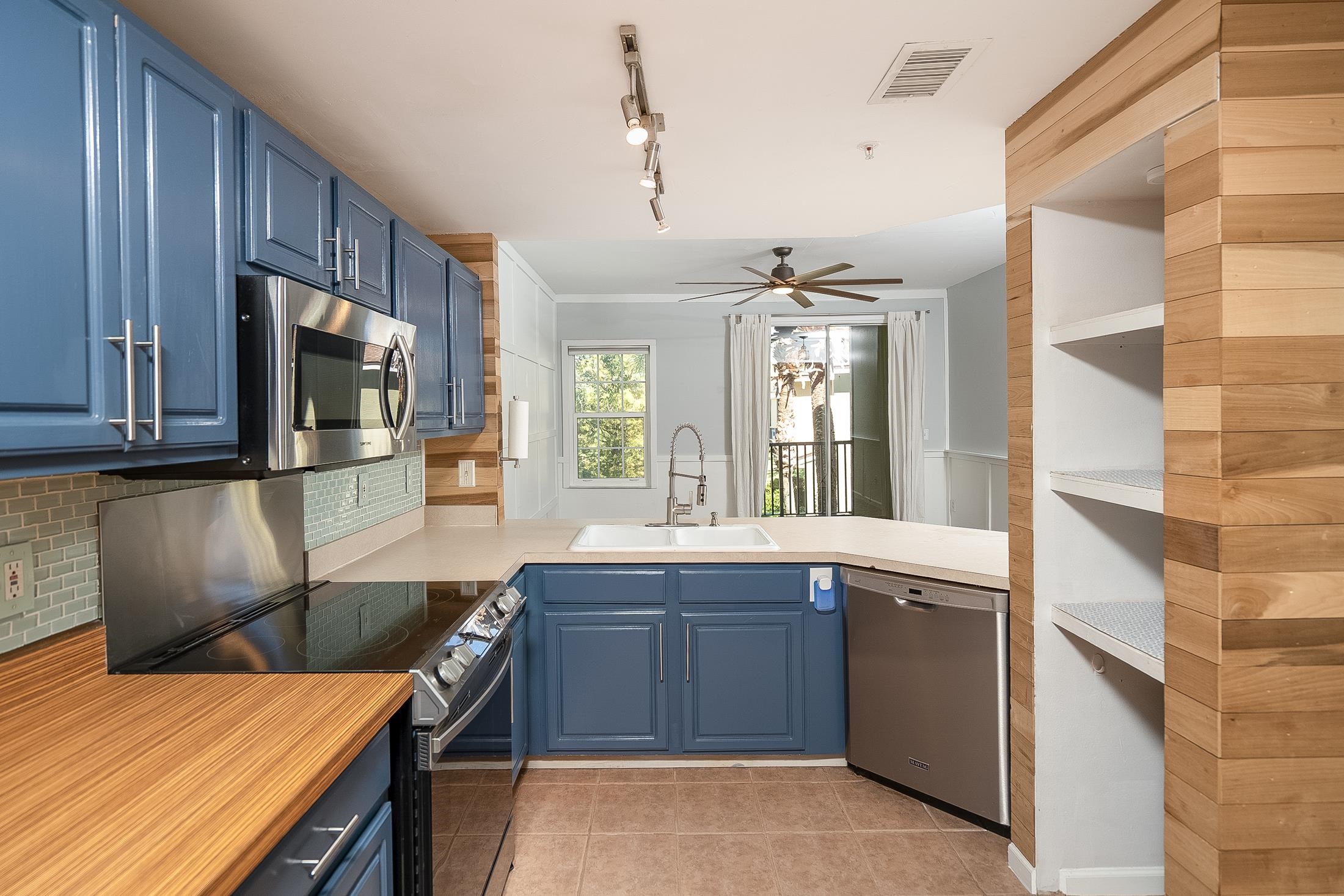 Image 12 of 58 For 1005 Bella Vista Blvd  133 W-atta