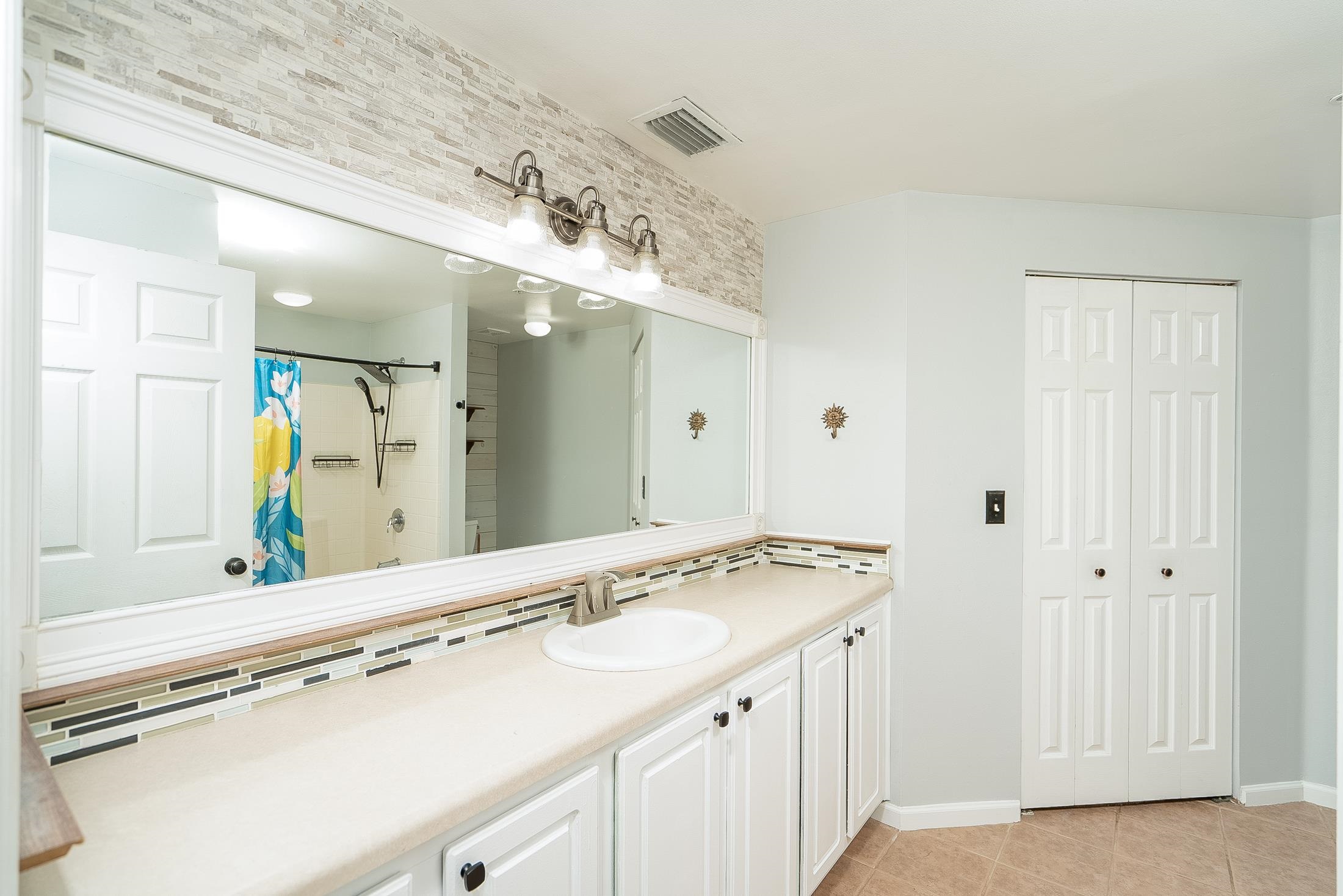 Image 24 of 58 For 1005 Bella Vista Blvd  133 W-atta