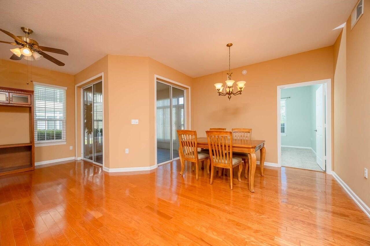Image 18 of 47 For 1700 Prestwick Pl