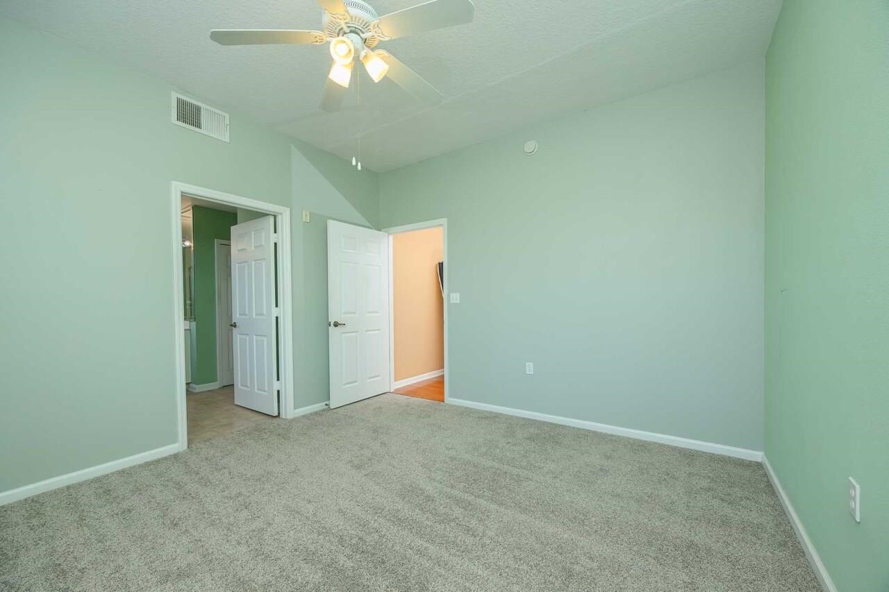 Image 27 of 47 For 1700 Prestwick Pl
