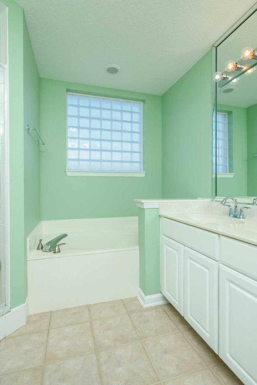 Image 29 of 47 For 1700 Prestwick Pl