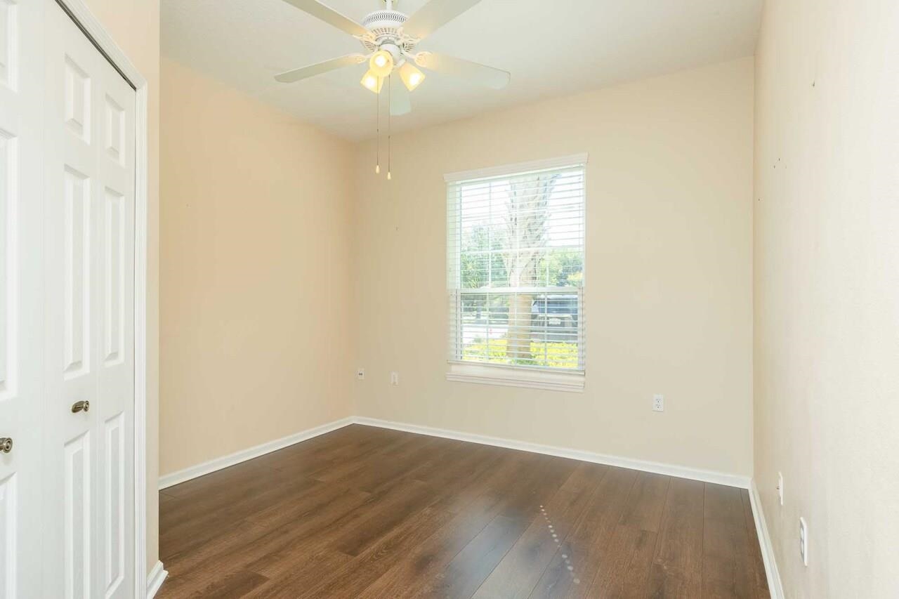 Image 33 of 47 For 1700 Prestwick Pl