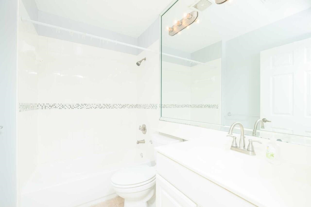 Image 35 of 47 For 1700 Prestwick Pl