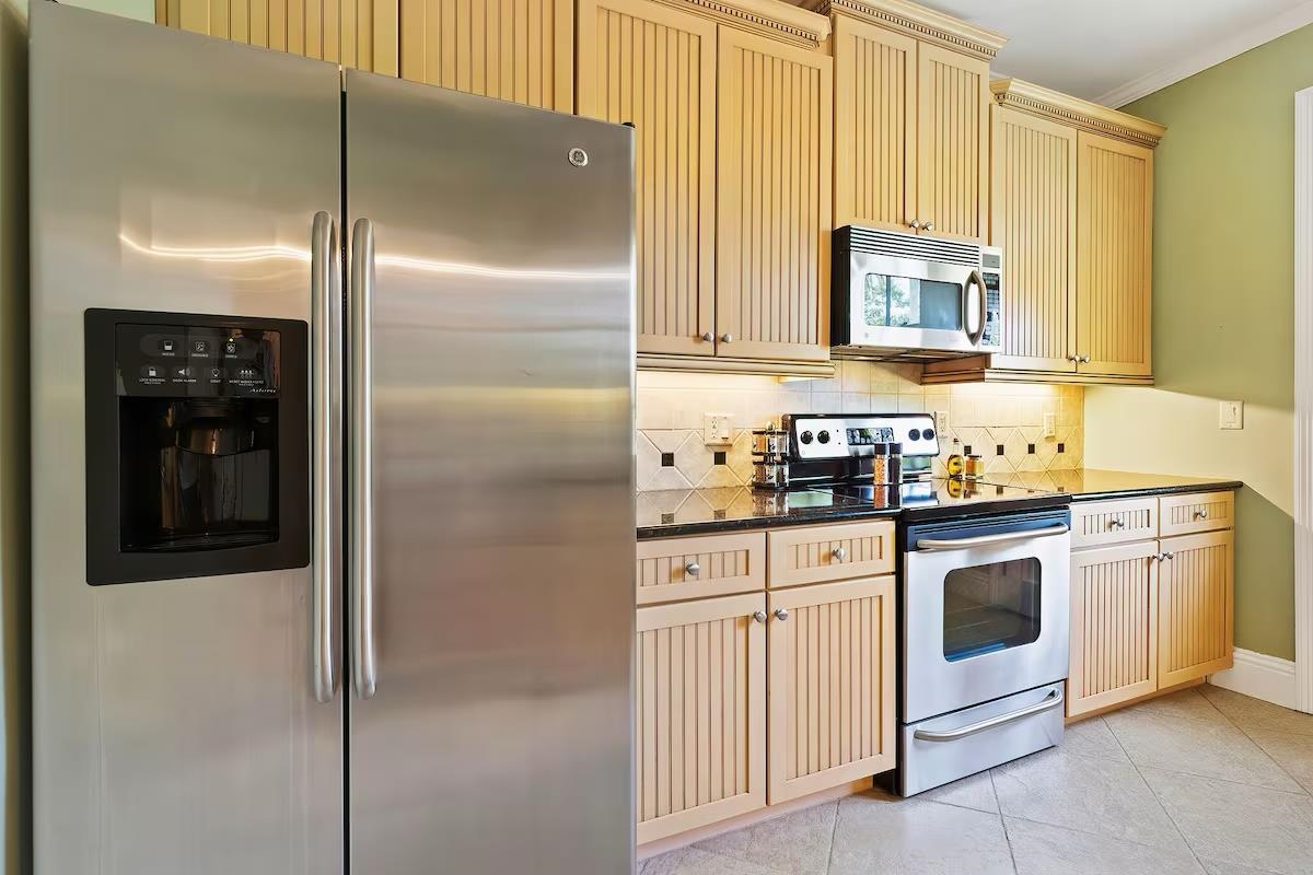 Image 11 of 41 For 172 Cordova St  4&13u