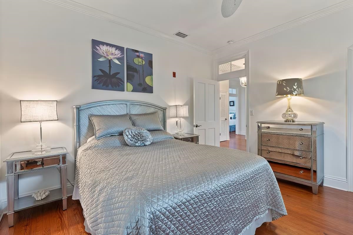 Image 18 of 41 For 172 Cordova St  4&13u