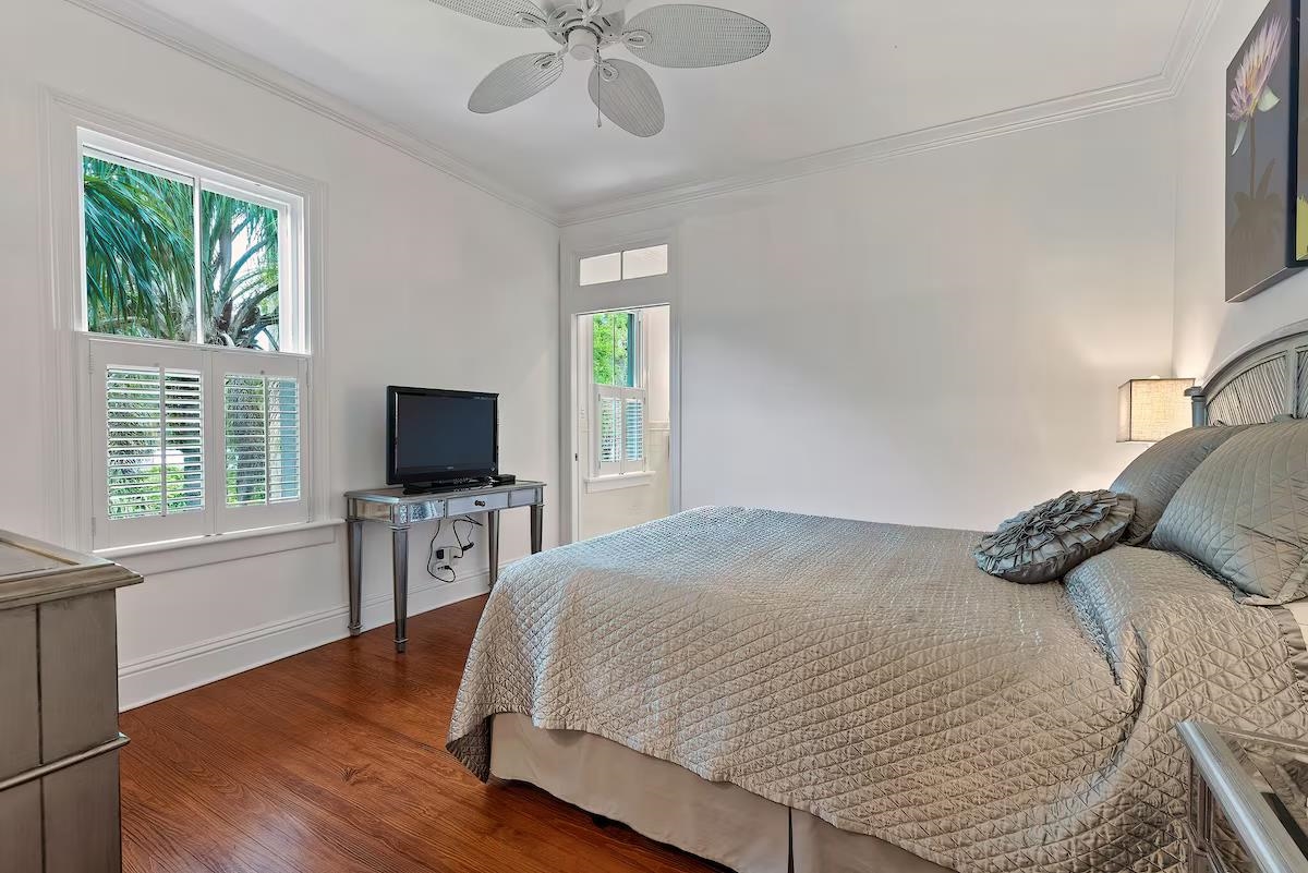 Image 19 of 41 For 172 Cordova St  4&13u