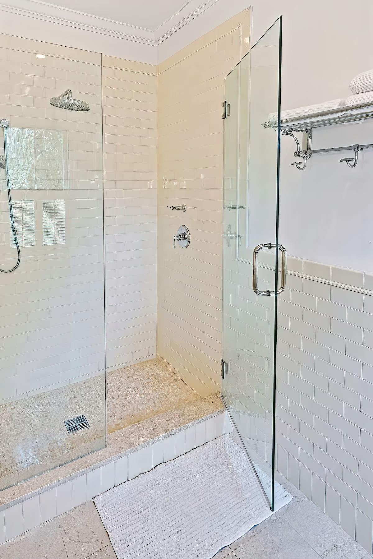 Image 24 of 41 For 172 Cordova St  4&13u