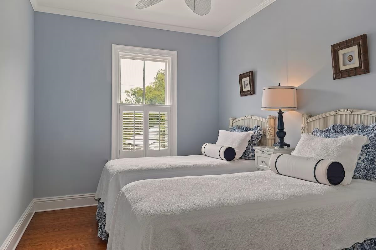 Image 25 of 41 For 172 Cordova St  4&13u