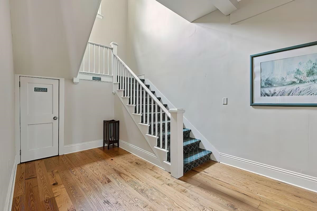 Image 35 of 41 For 172 Cordova St  4&13u