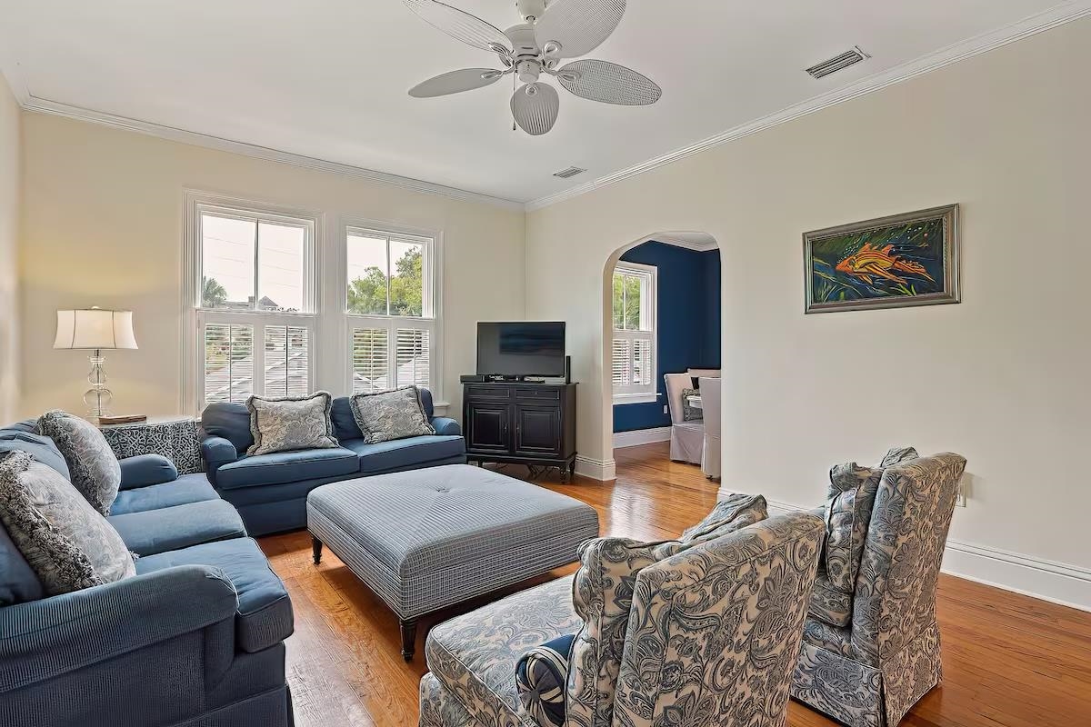 Image 8 of 41 For 172 Cordova St  4&13u