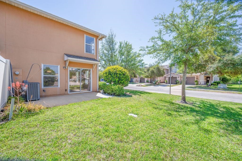 Image 45 of 56 For 211 Crete Ct - End Unit