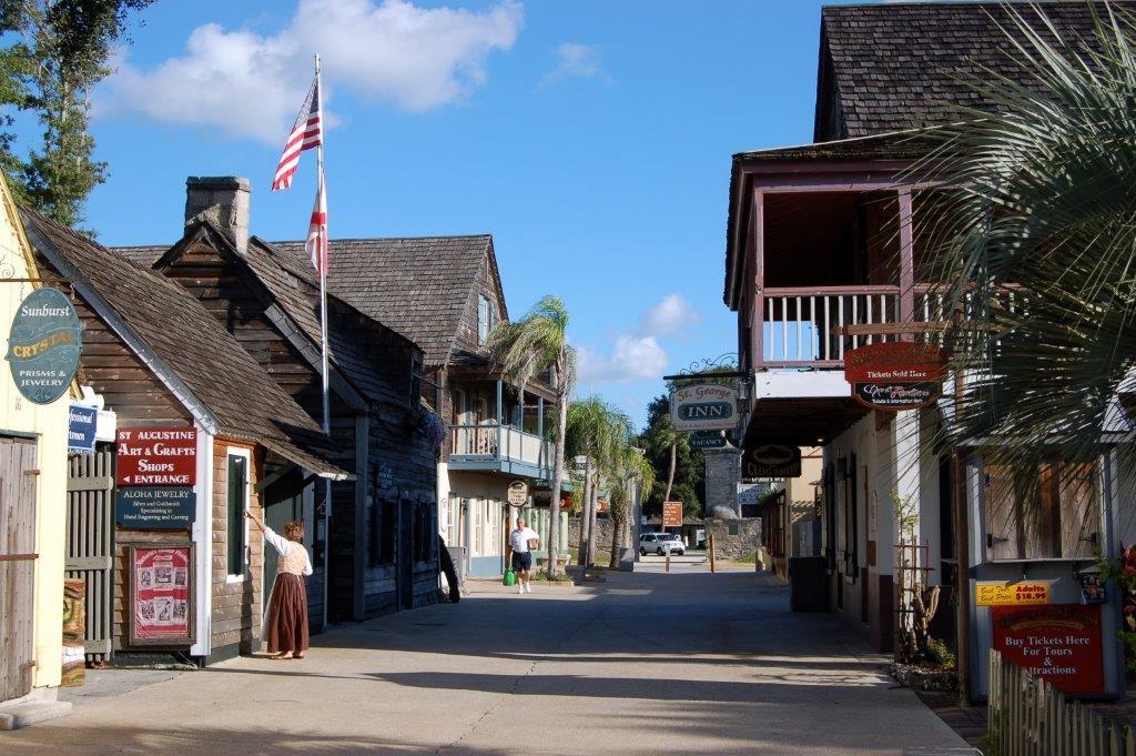 Image 47 of 56 For 211 Crete Ct - End Unit