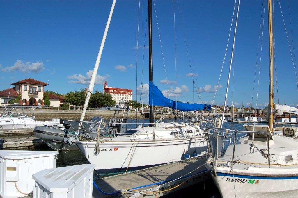 Image 51 of 56 For 211 Crete Ct - End Unit