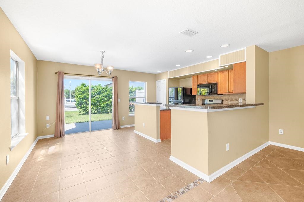 Image 8 of 56 For 211 Crete Ct - End Unit