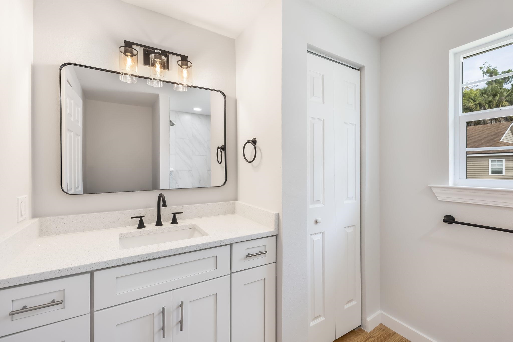 Image 11 of 39 For 98 Bruen St  