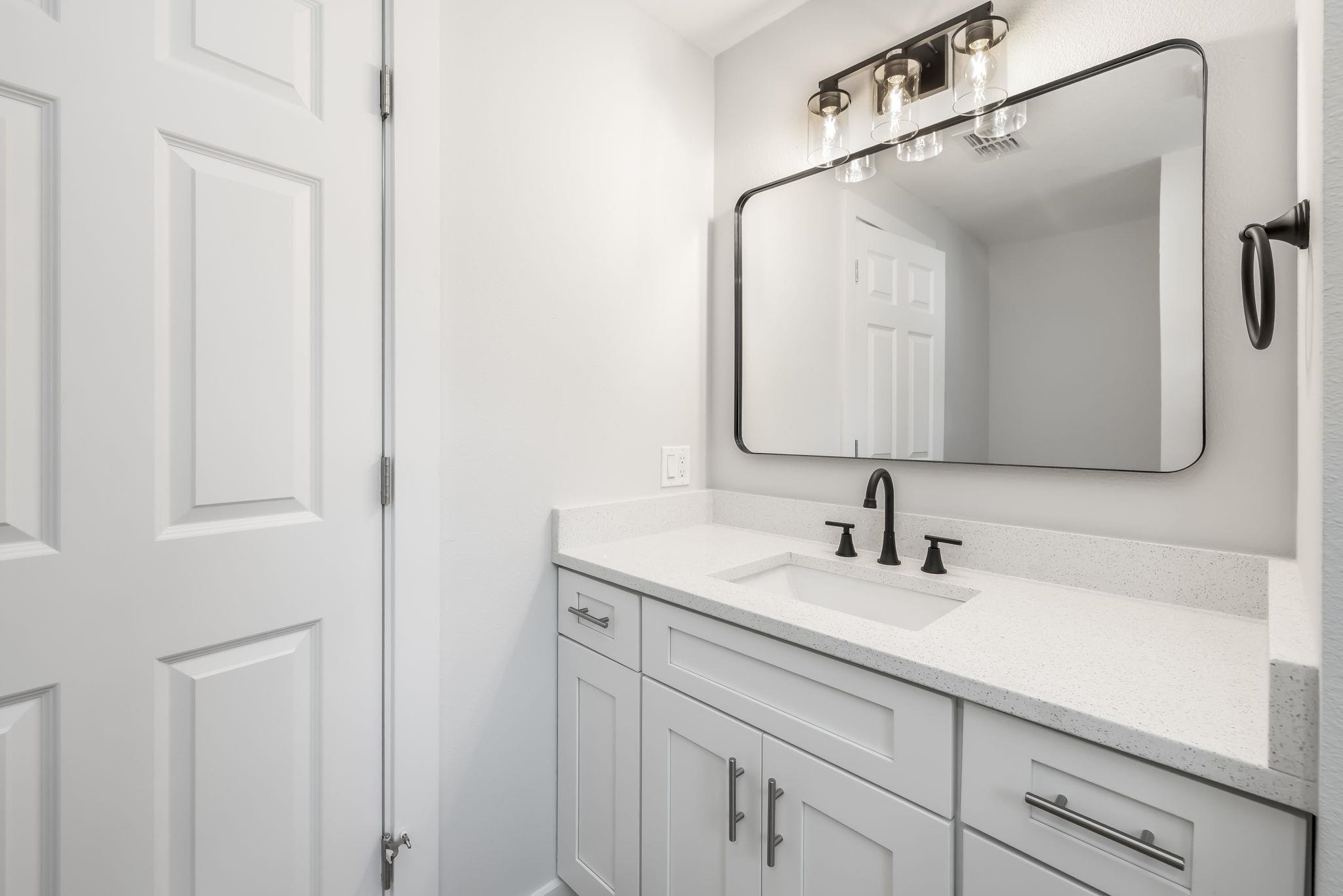 Image 12 of 39 For 98 Bruen St  