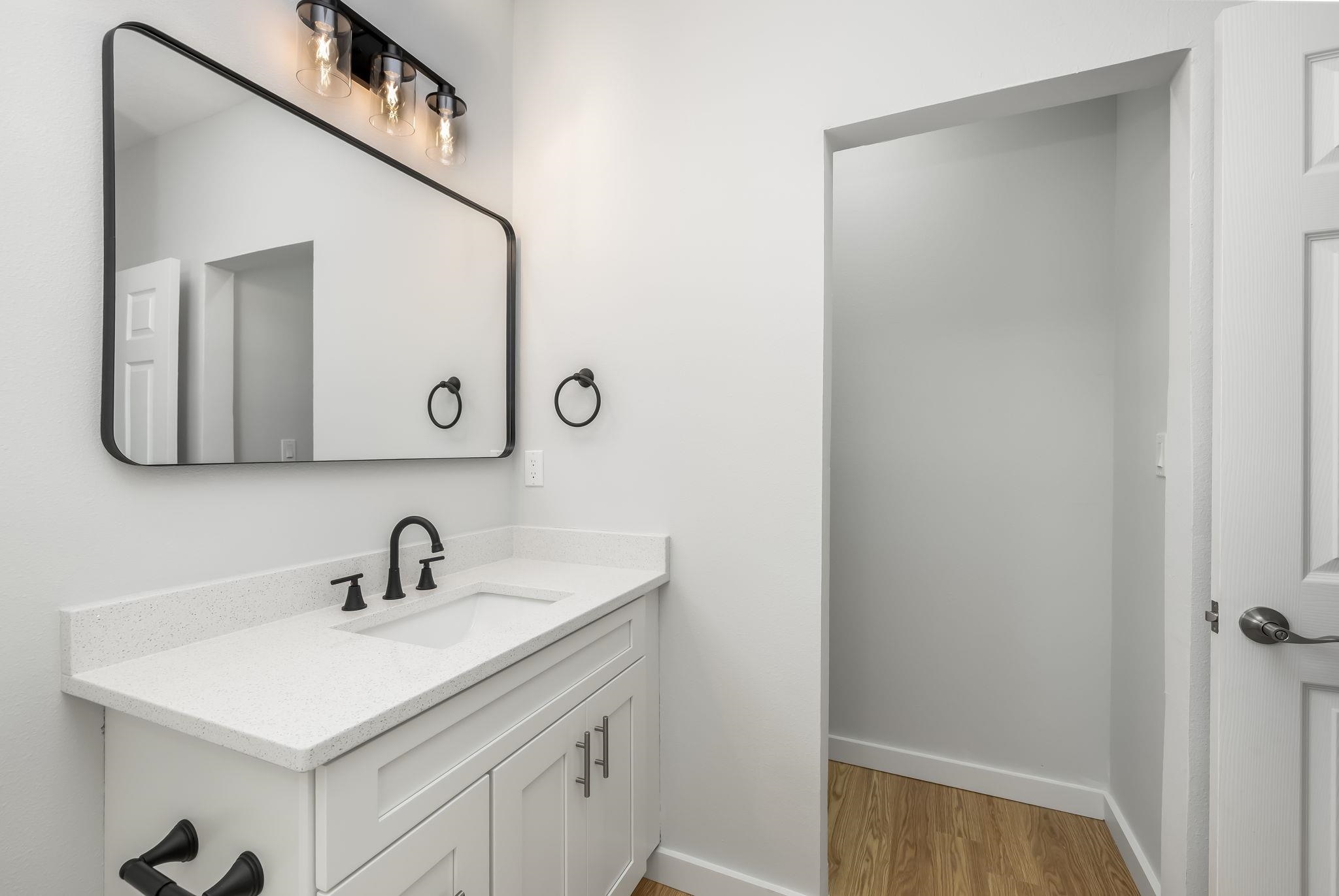 Image 16 of 39 For 98 Bruen St  