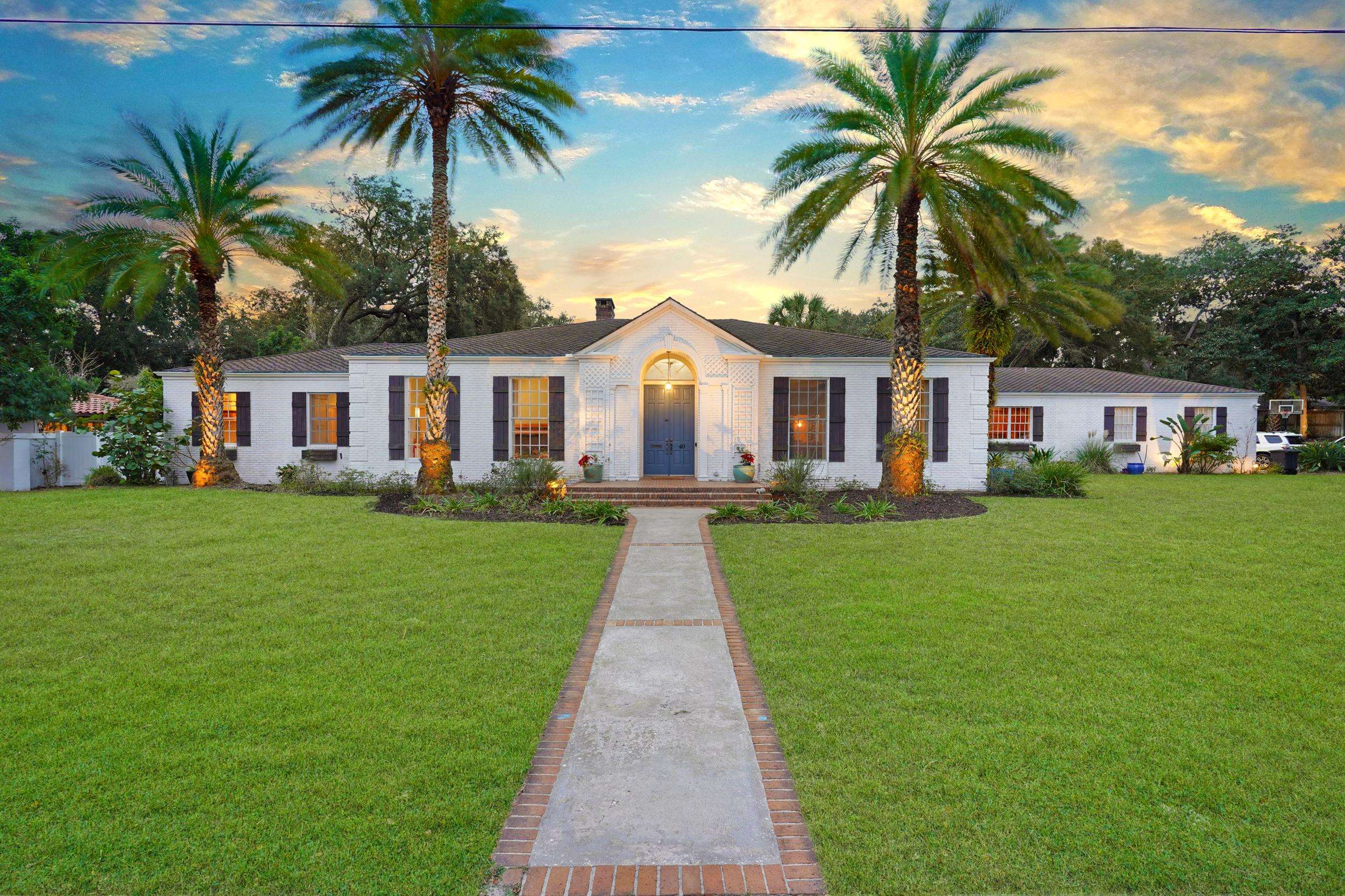 Image 2 of 50 For 40 Willow Drive