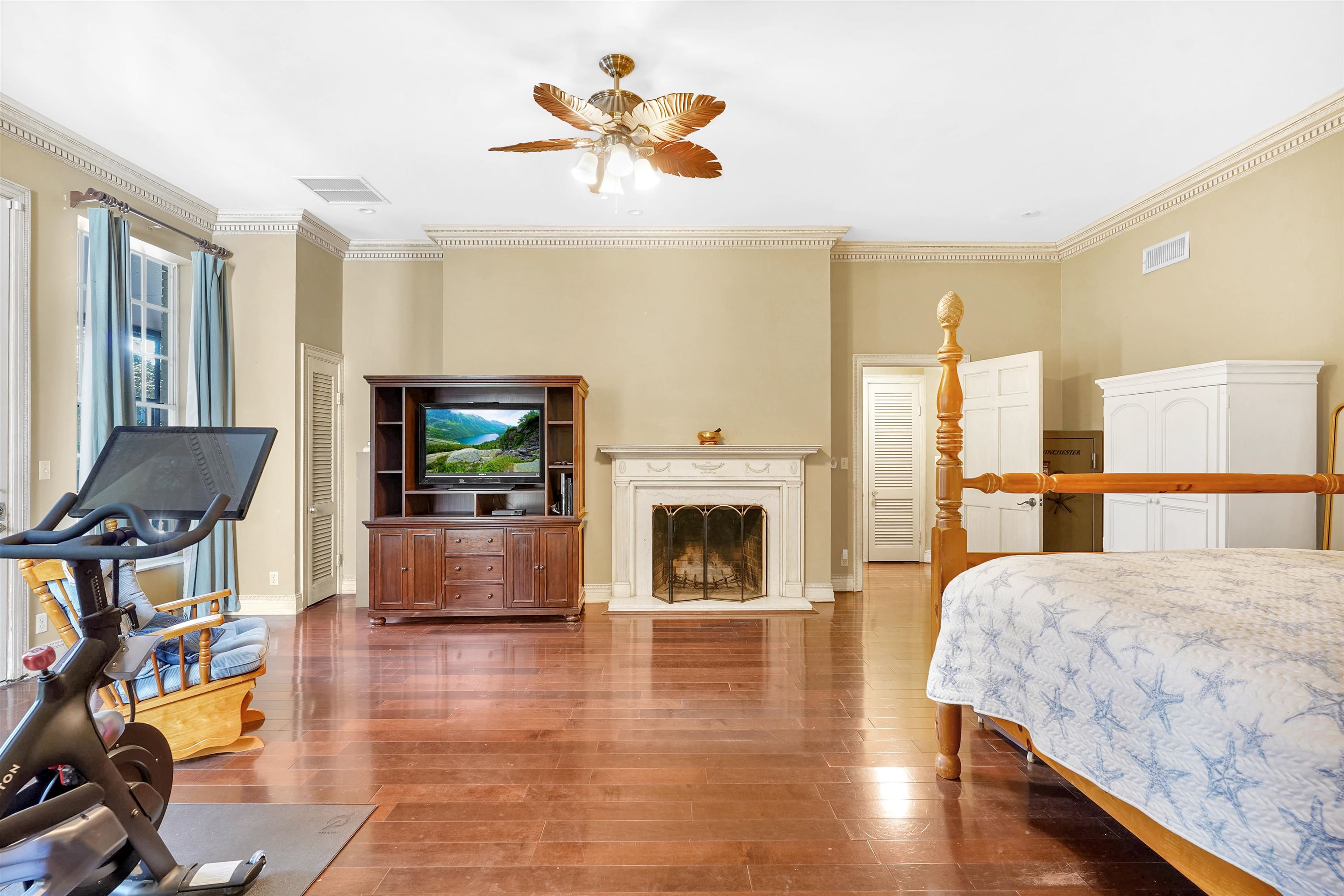 Image 20 of 50 For 40 Willow Drive