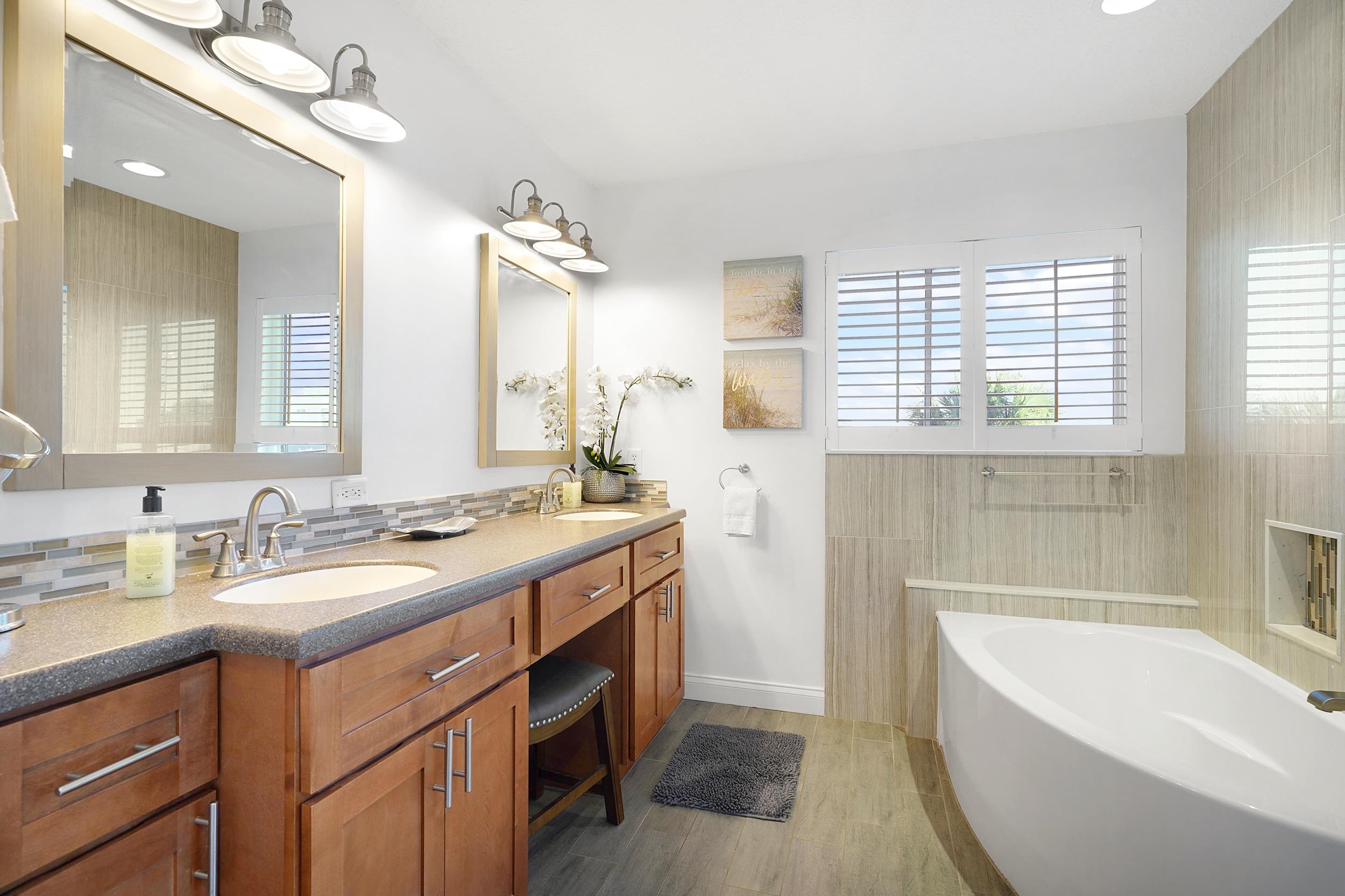 Image 27 of 60 For 2696 Palencia St