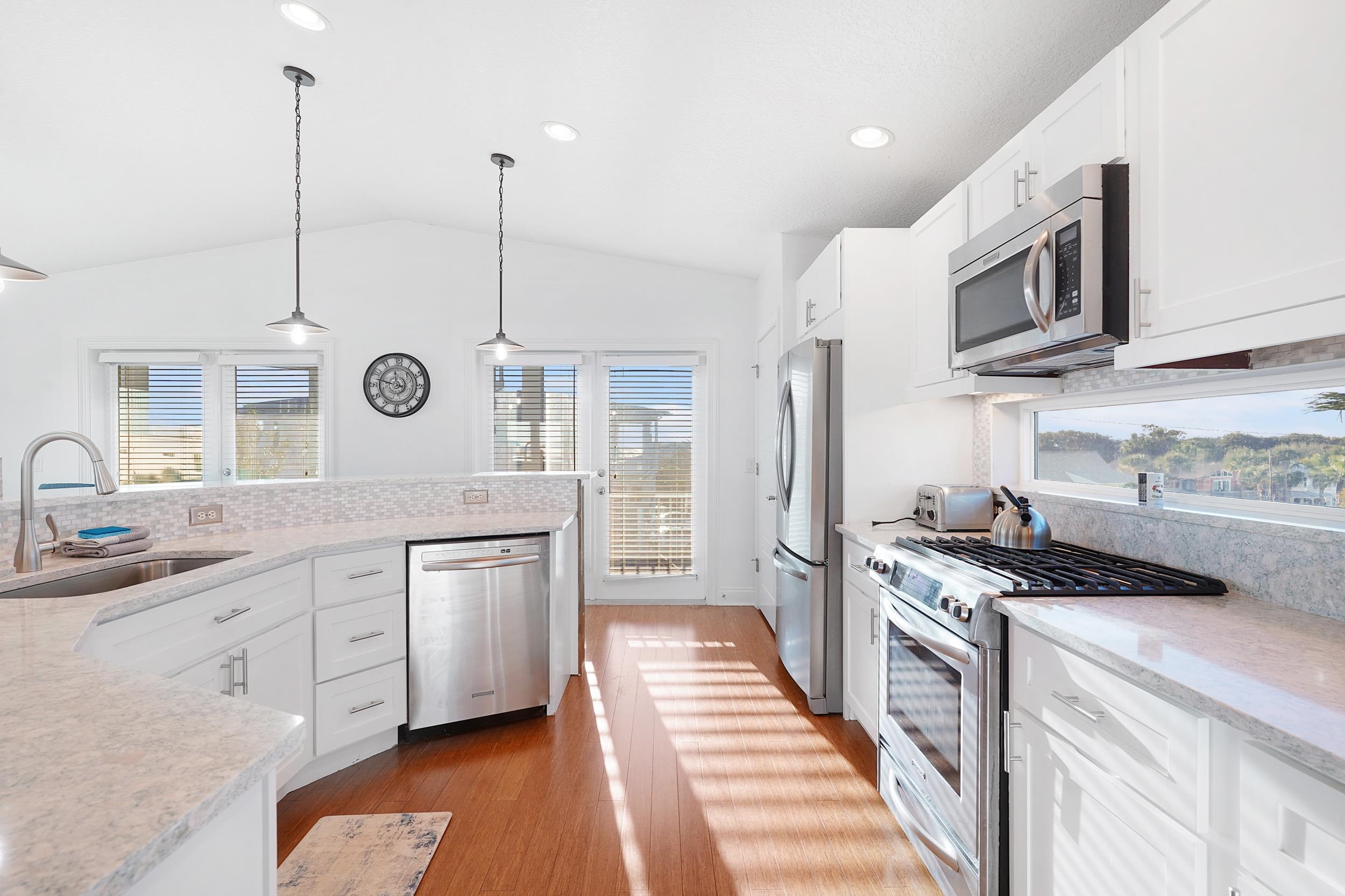 Image 7 of 60 For 2696 Palencia St