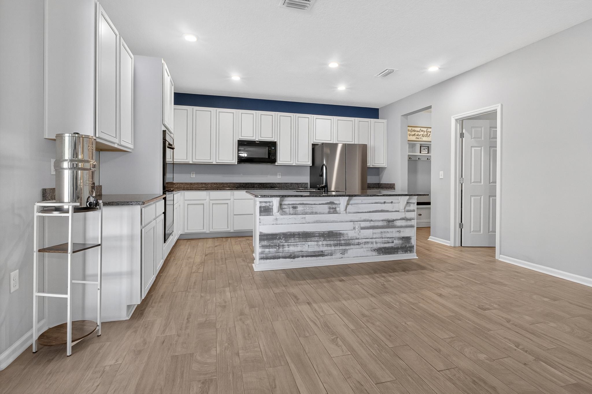 Image 23 of 59 For 3017 Angora Bay Dr