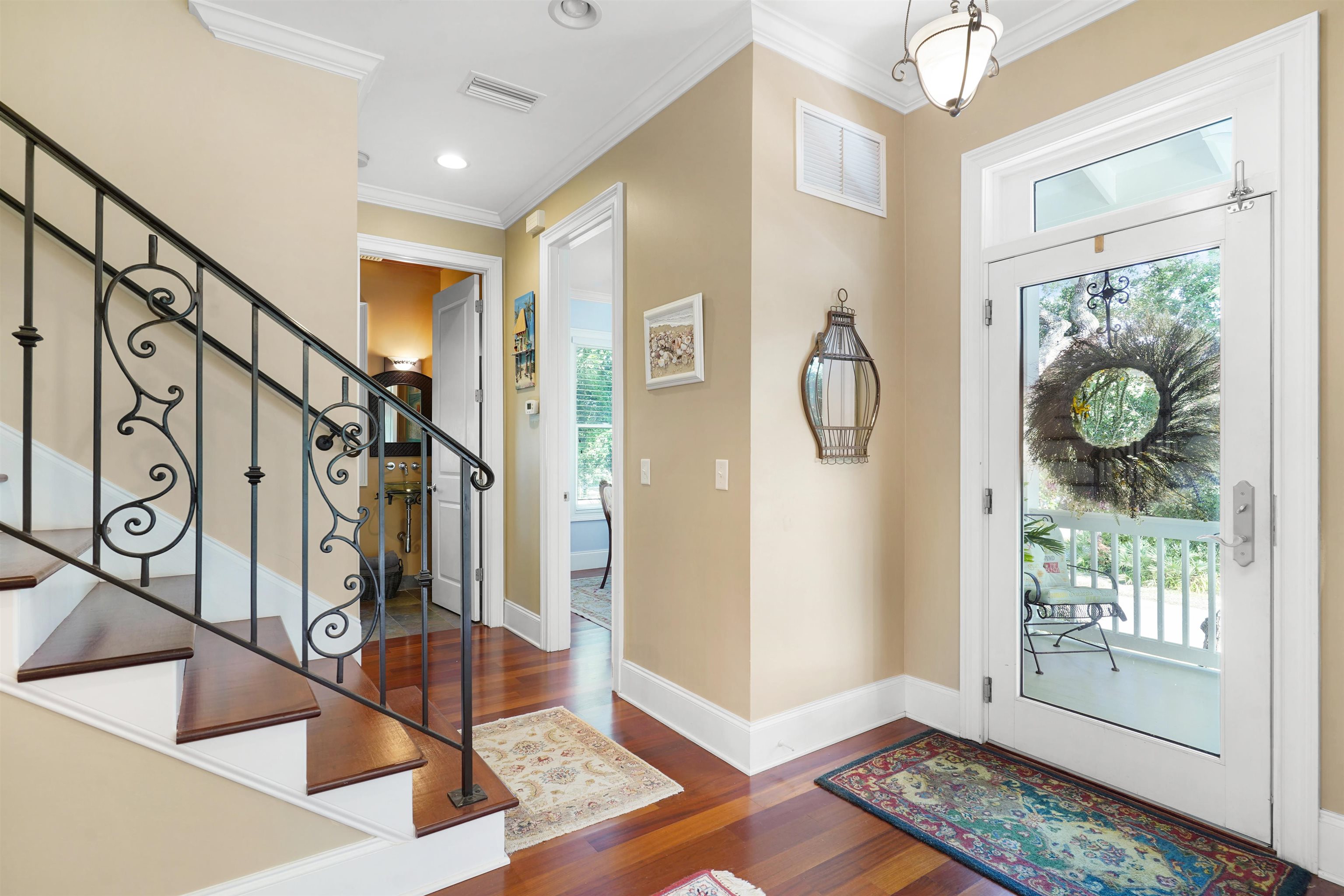 Image 10 of 62 For 216 Fifth St