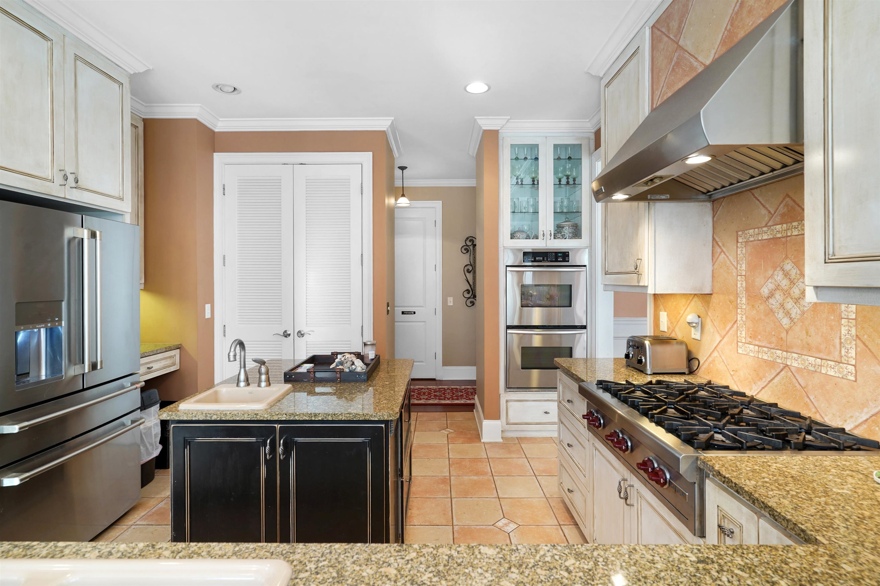 Image 15 of 62 For 216 Fifth St