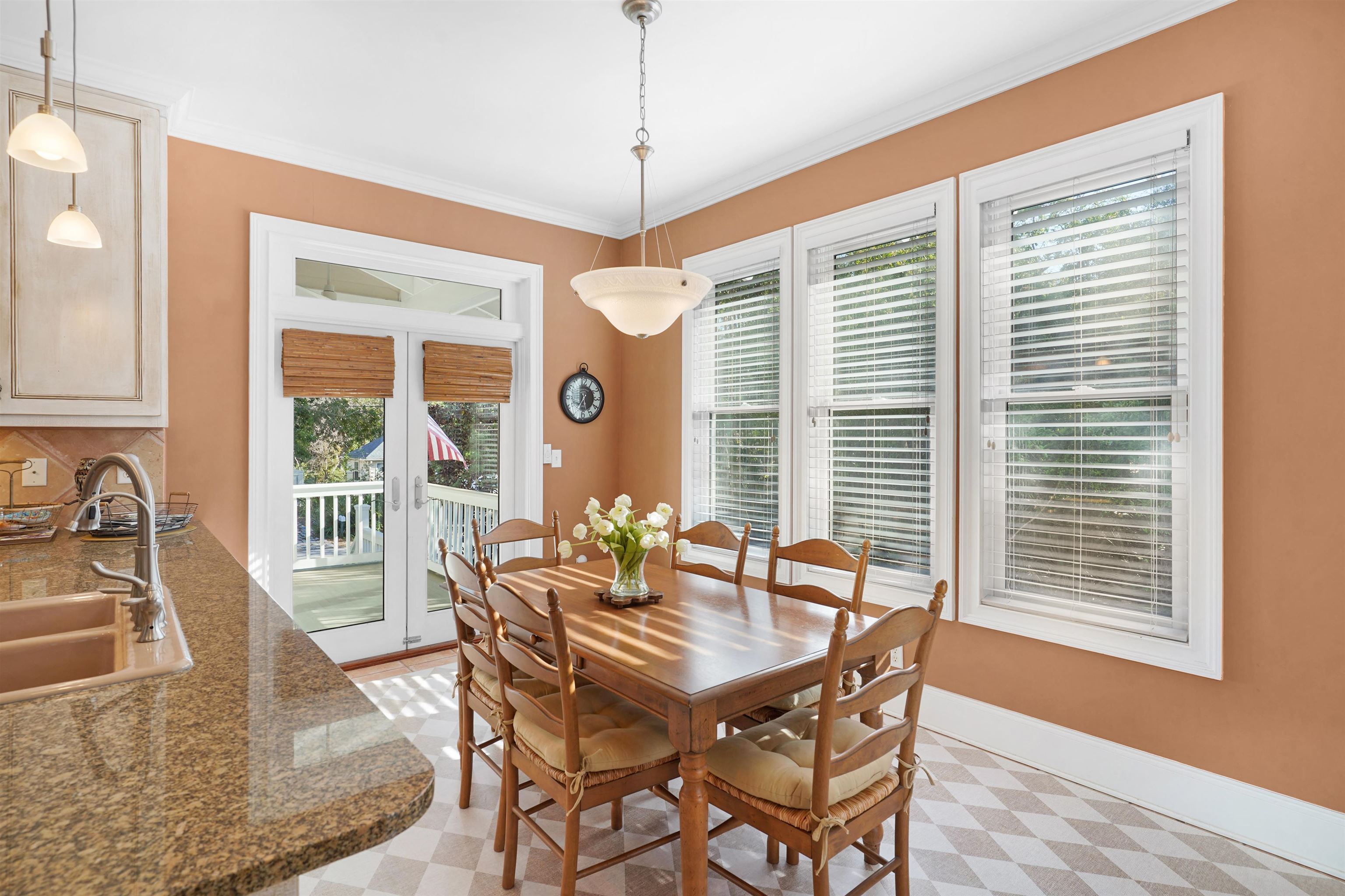 Image 18 of 62 For 216 Fifth St