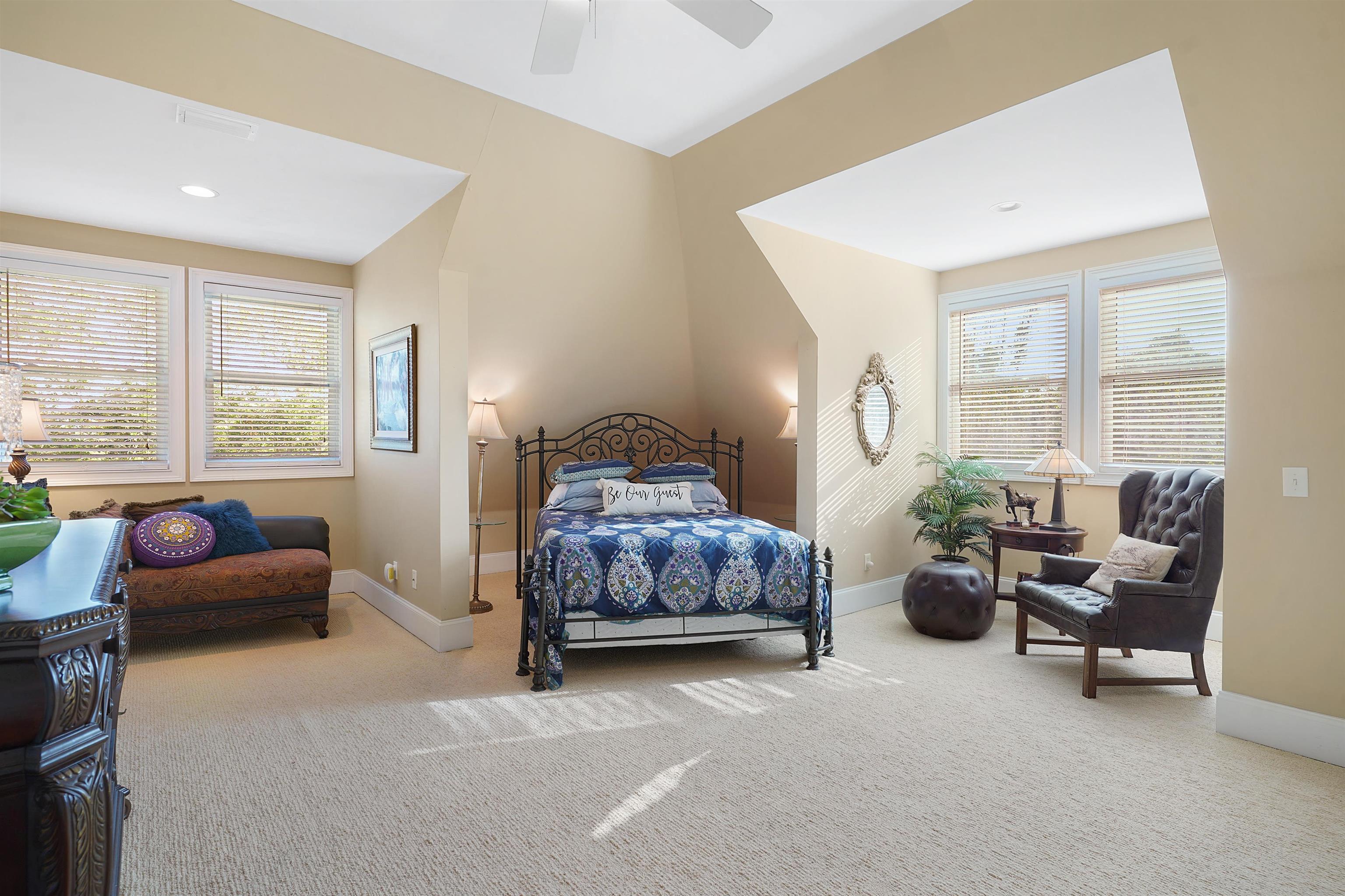 Image 32 of 62 For 216 Fifth St