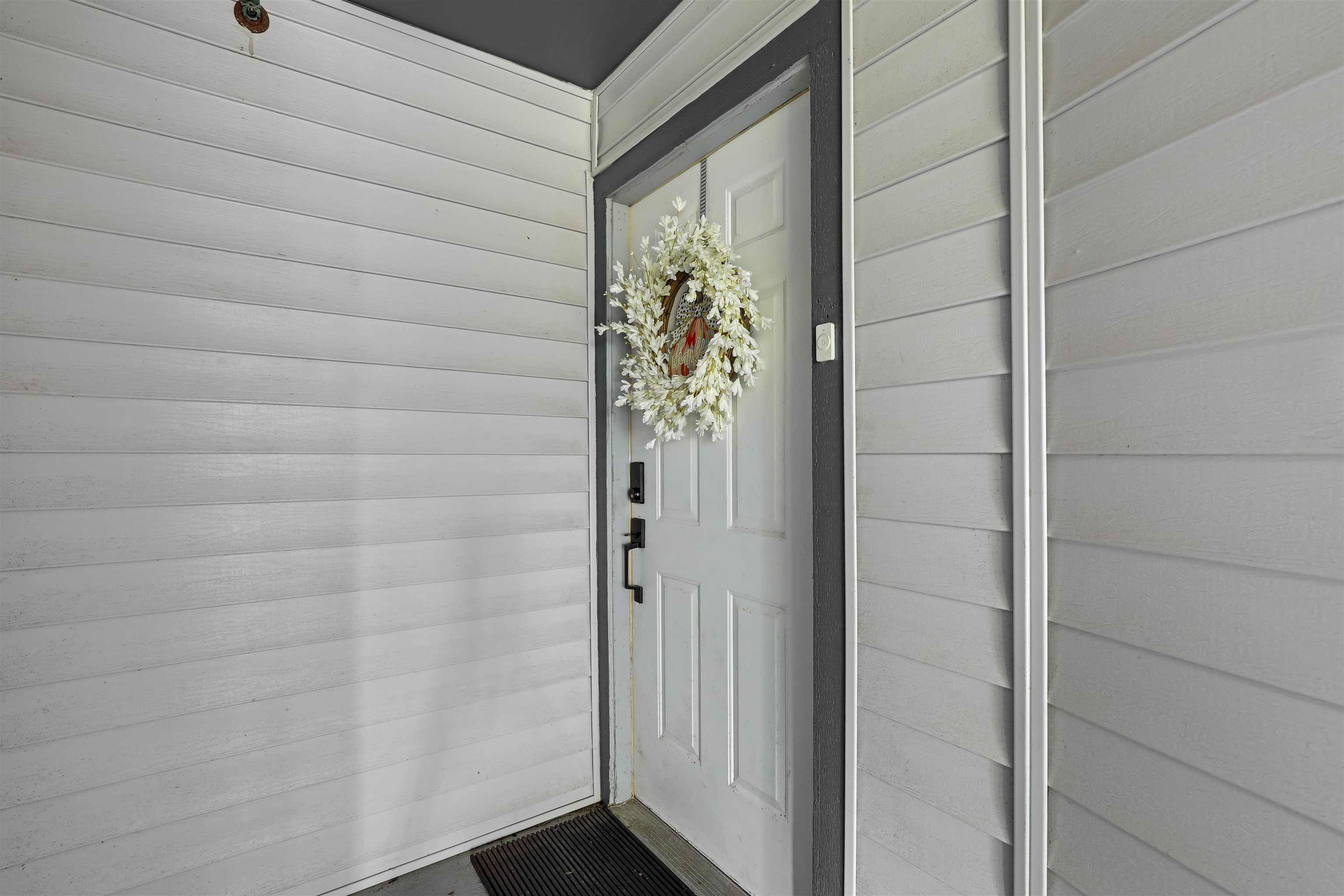 Image 12 of 59 For 110 Ocean Hollow Ln  101