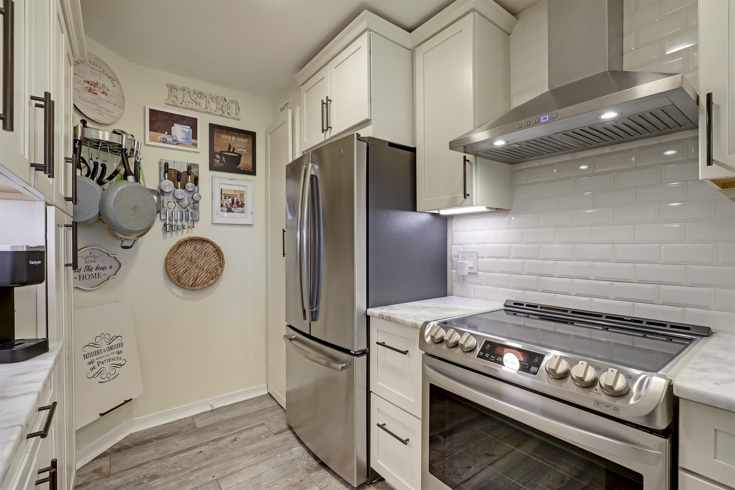 Image 17 of 59 For 110 Ocean Hollow Ln  101