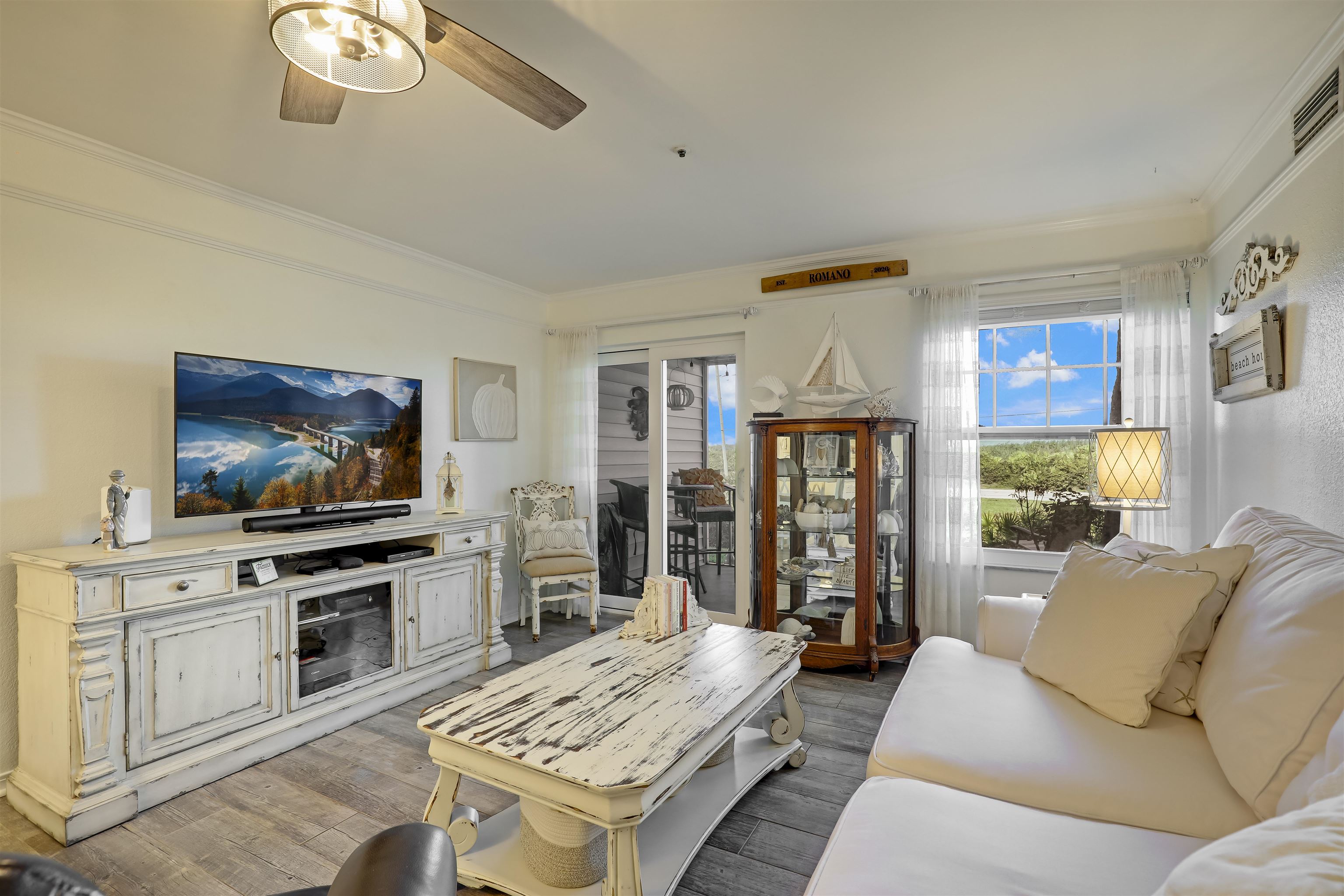 Image 23 of 59 For 110 Ocean Hollow Ln  101