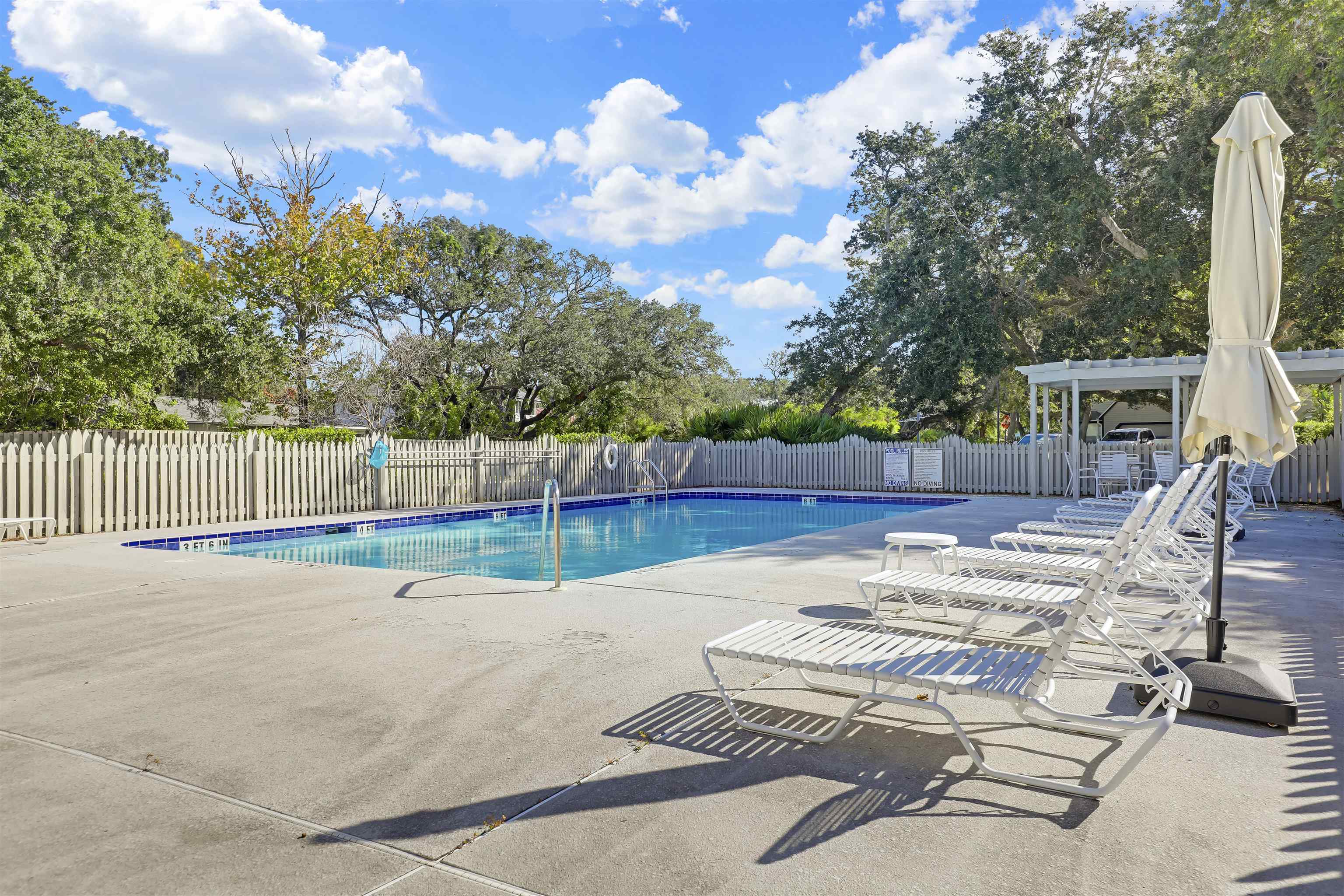 Image 44 of 59 For 110 Ocean Hollow Ln  101