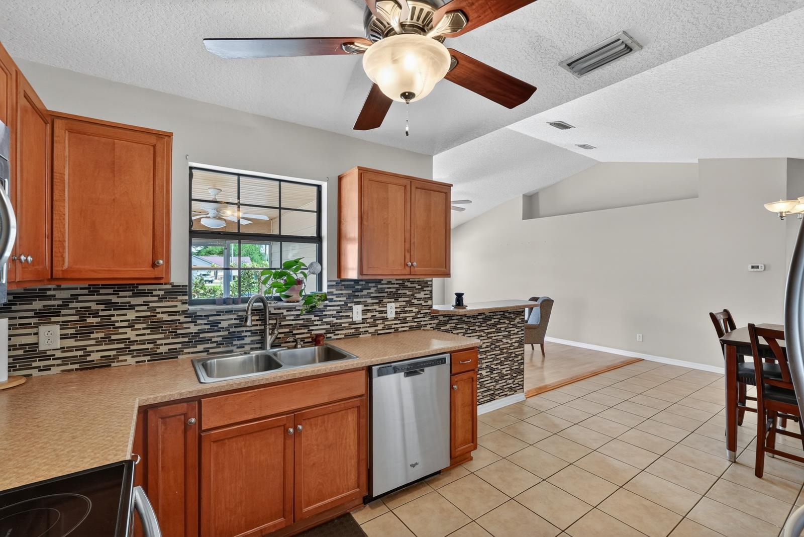 Image 14 of 49 For 7200 Andrew Jackson St