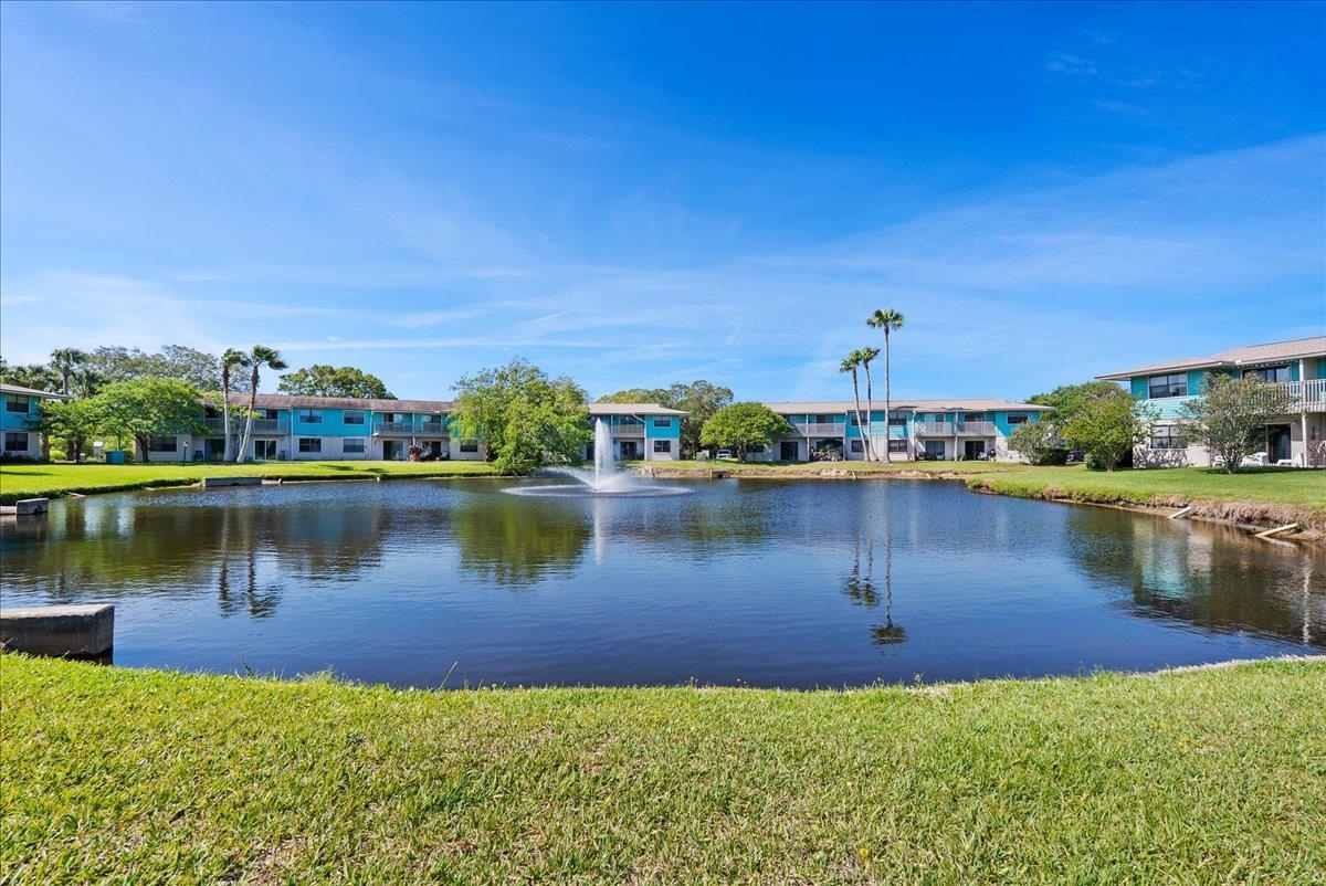 Image 33 of 51 For 650 Pope Rd W 205