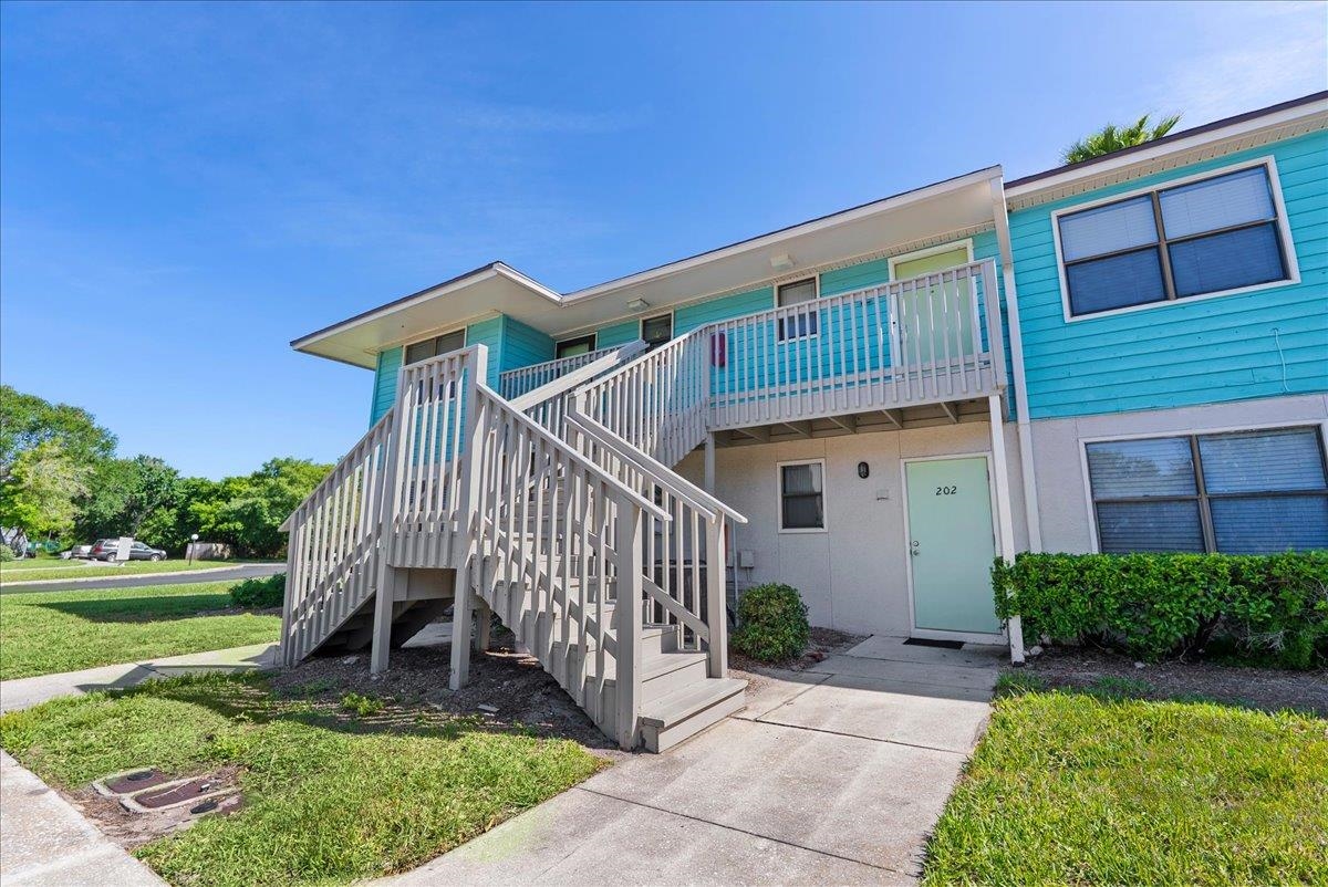 Image 7 of 51 For 650 Pope Rd W 205