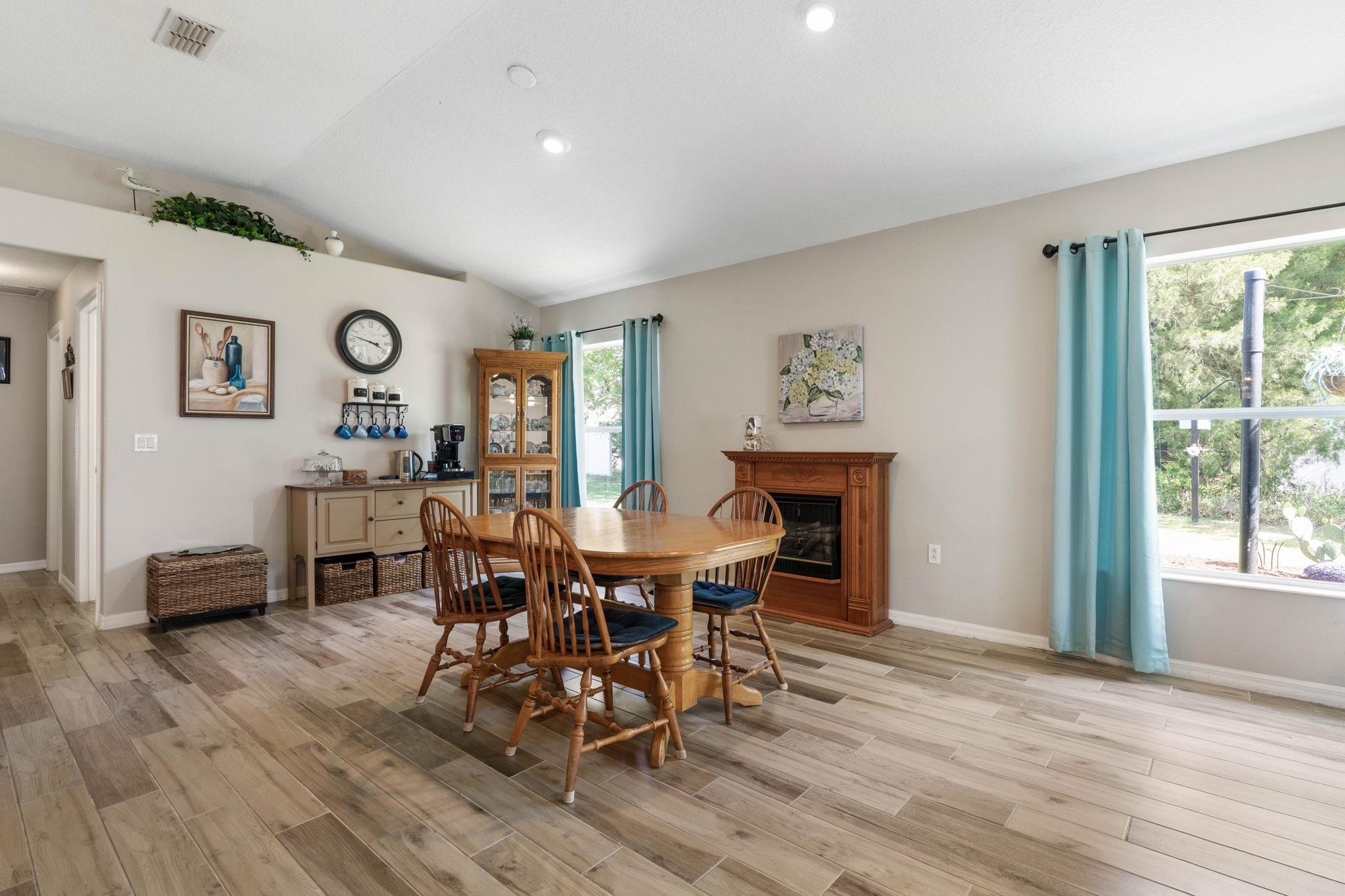 Image 21 of 66 For 95 Frankford Ln