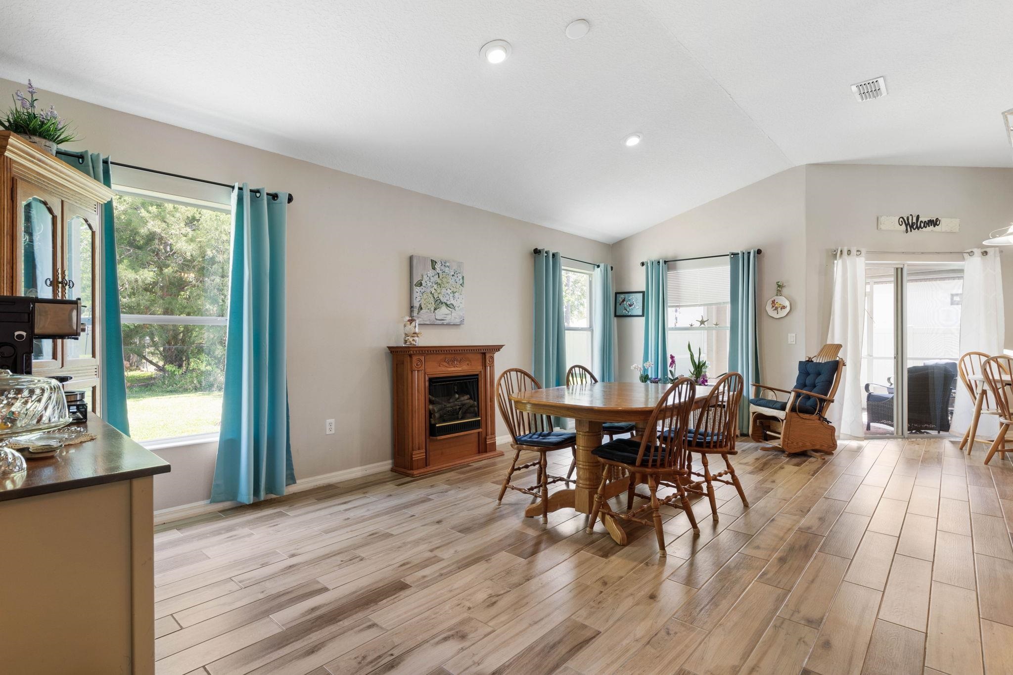 Image 22 of 66 For 95 Frankford Ln