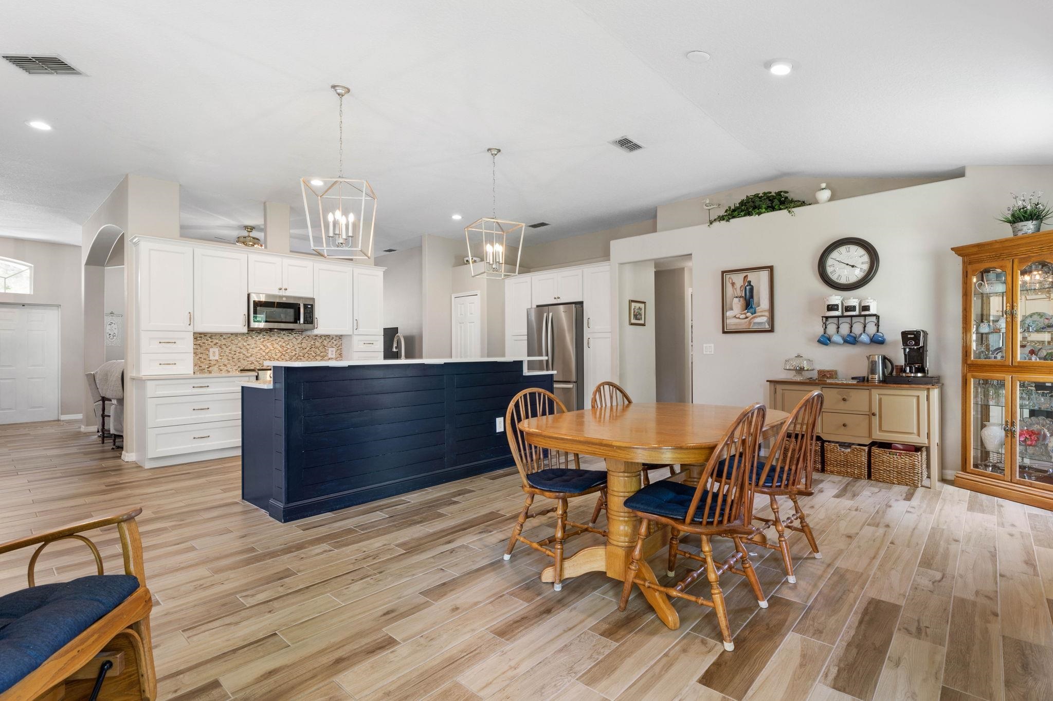 Image 24 of 66 For 95 Frankford Ln