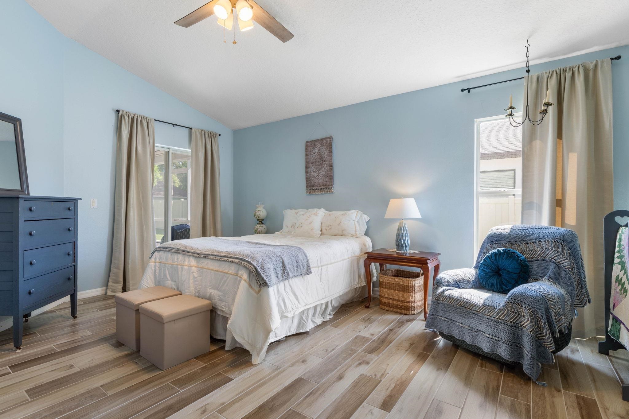 Image 25 of 66 For 95 Frankford Ln