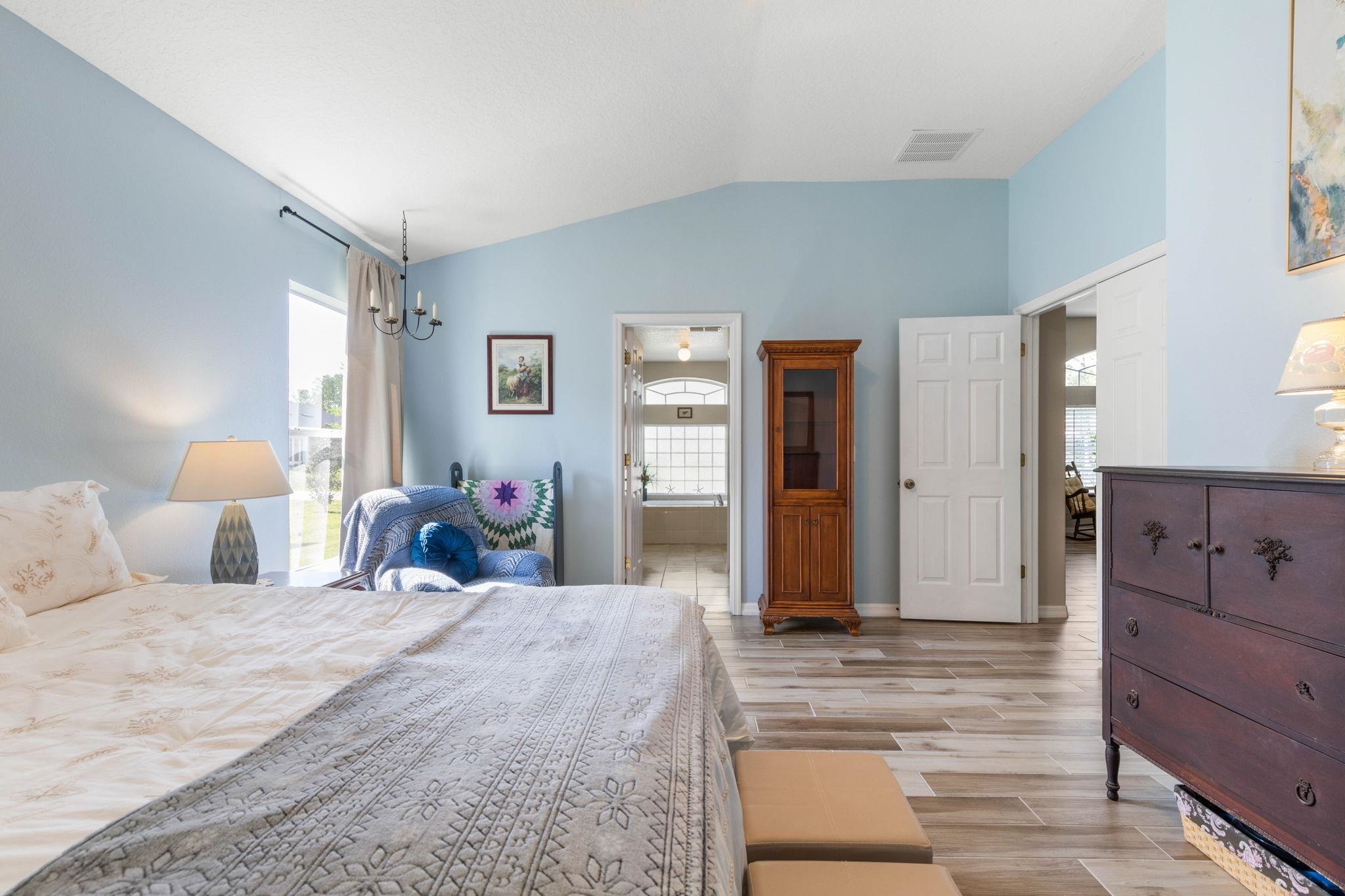 Image 26 of 66 For 95 Frankford Ln