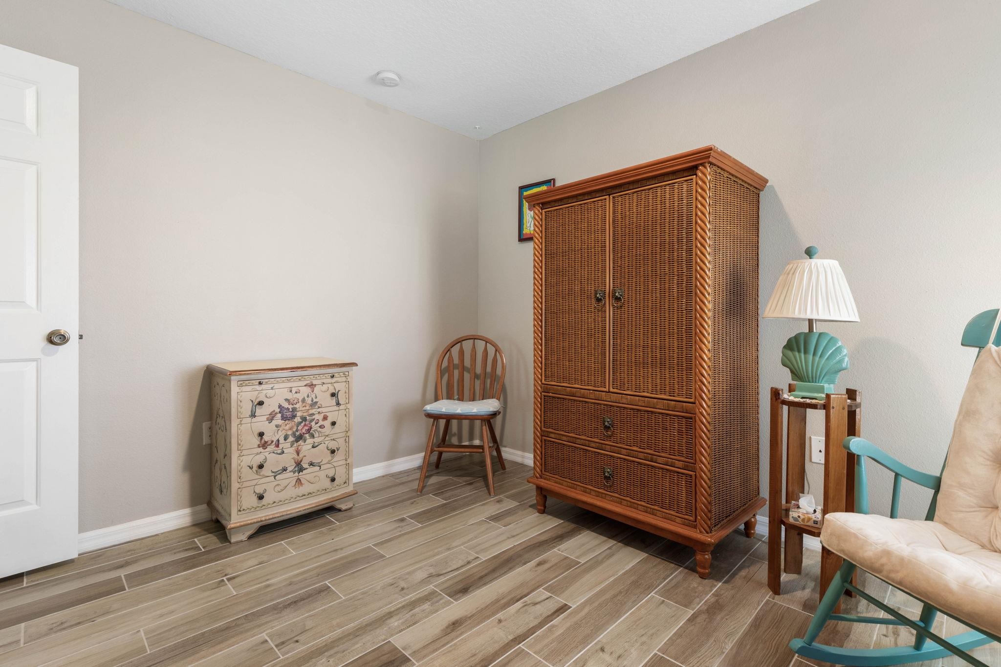 Image 45 of 66 For 95 Frankford Ln