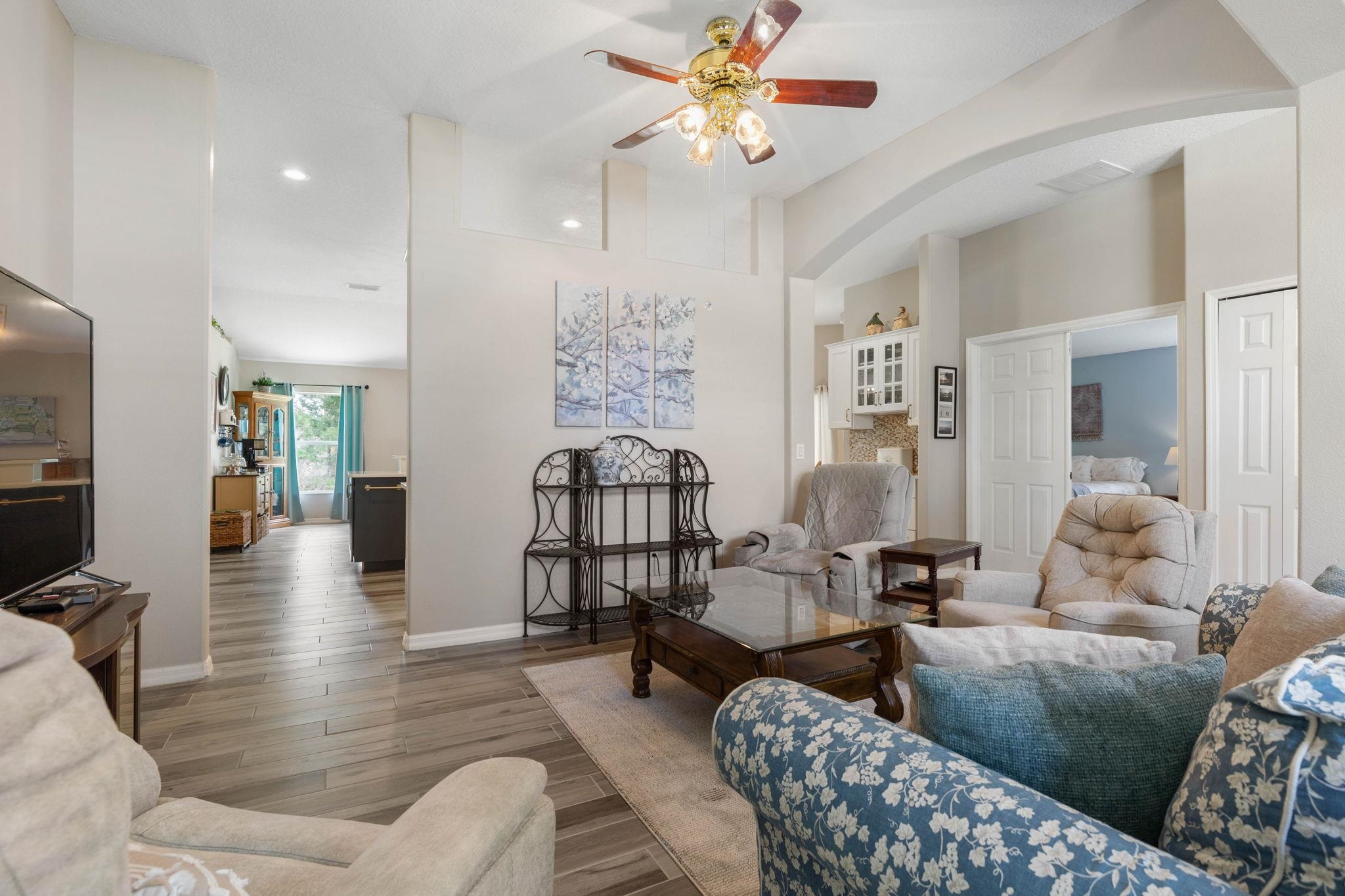 Image 9 of 66 For 95 Frankford Ln