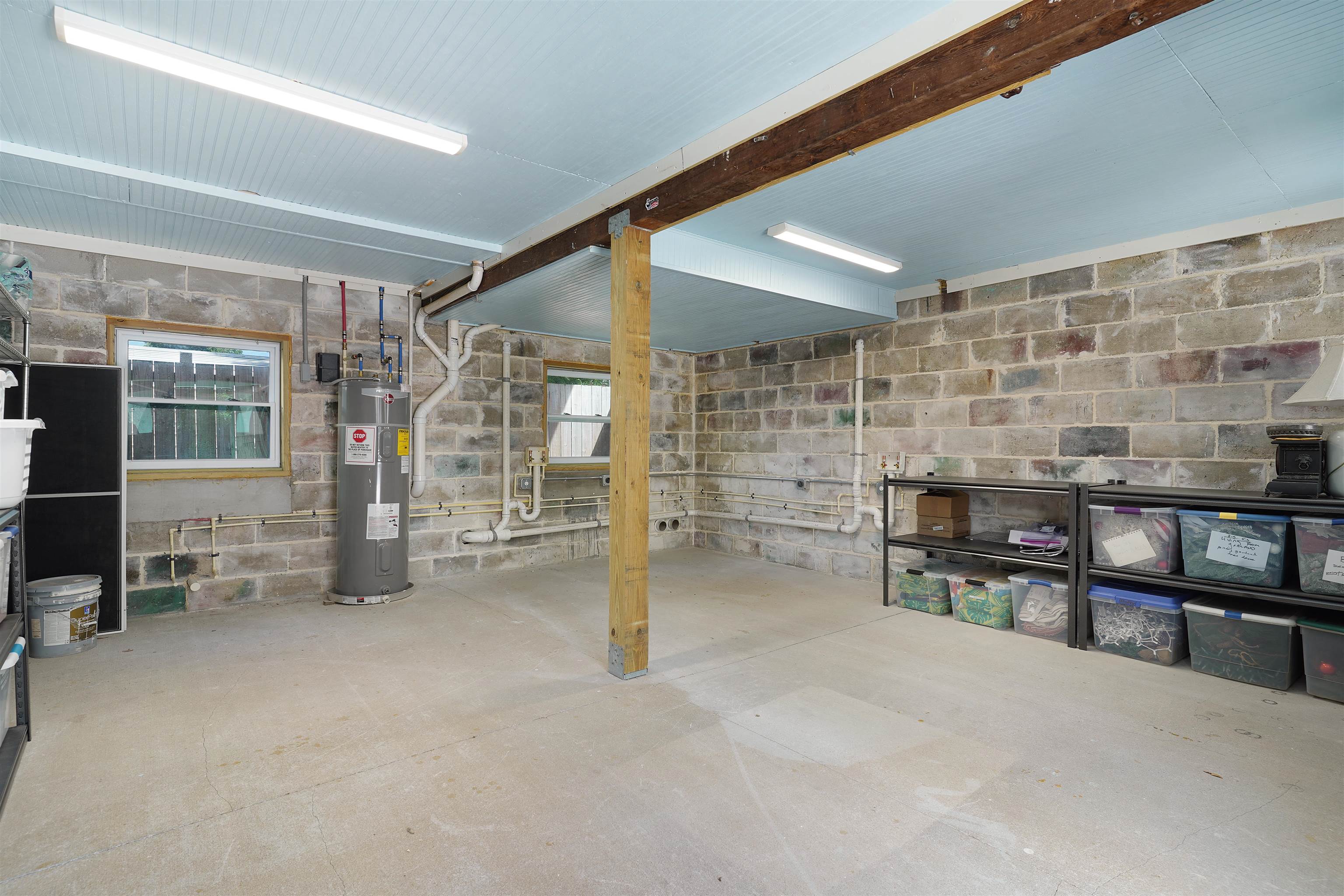 Image 48 of 55 For 16 Locust St