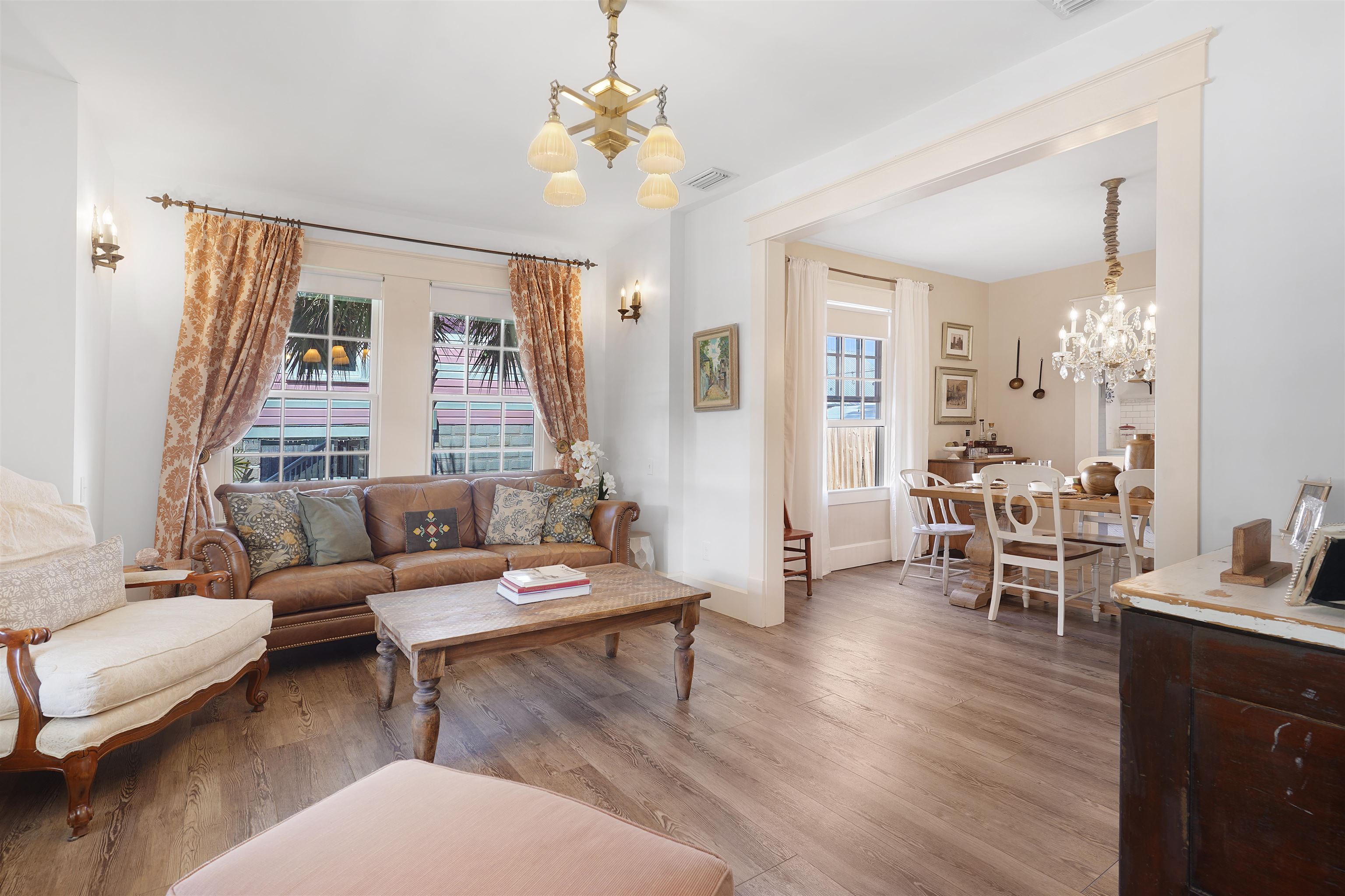 Image 5 of 55 For 16 Locust St