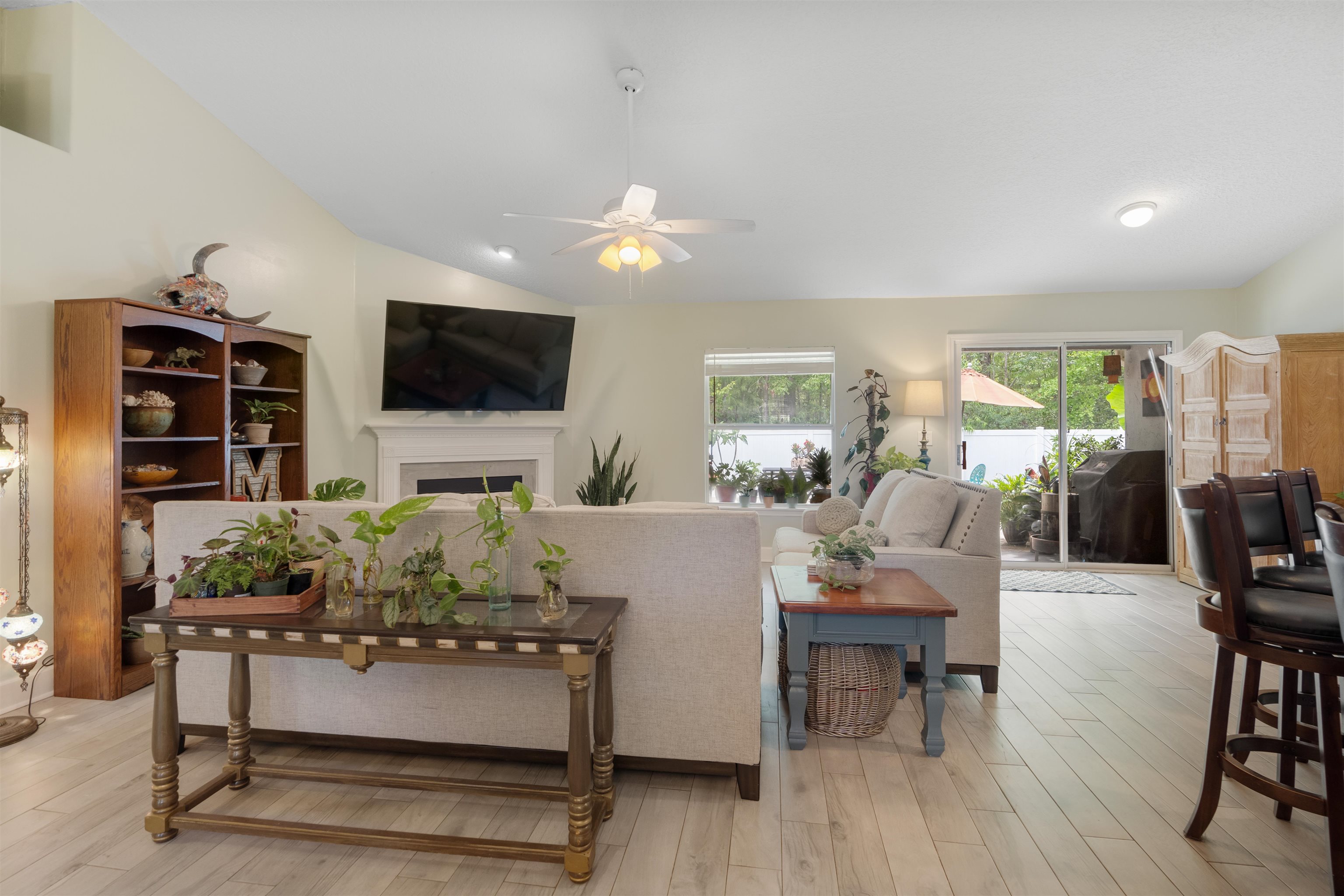 Image 19 of 38 For 2100 Marsh Hen Court