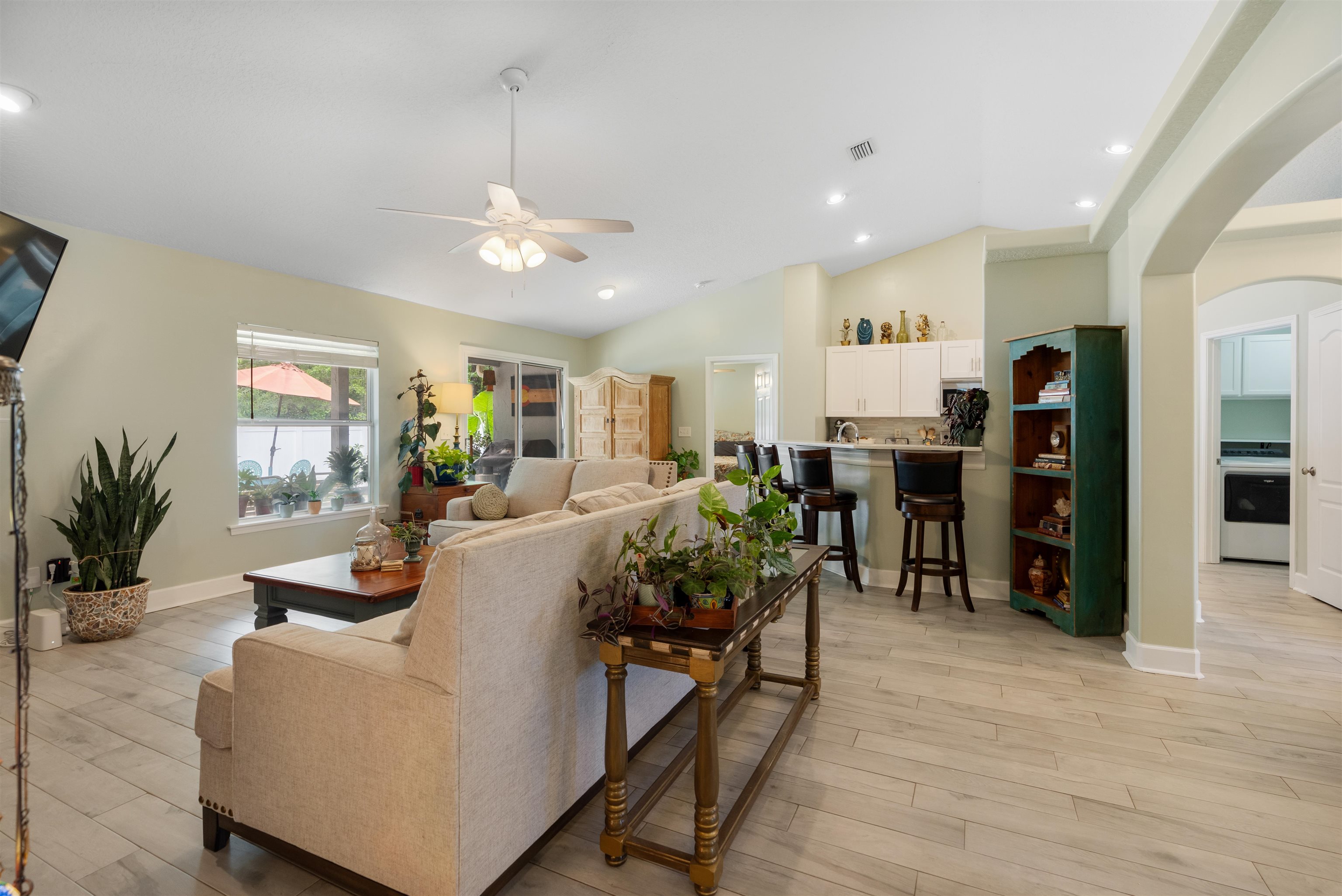 Image 21 of 38 For 2100 Marsh Hen Court