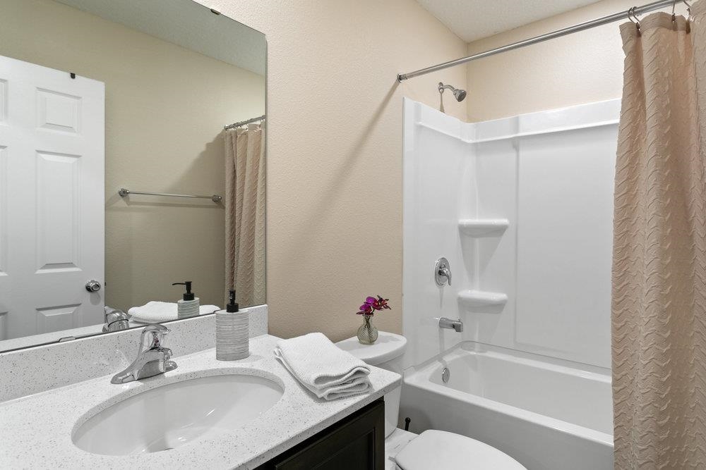 Image 23 of 43 For 251 Mustard Hill Ct