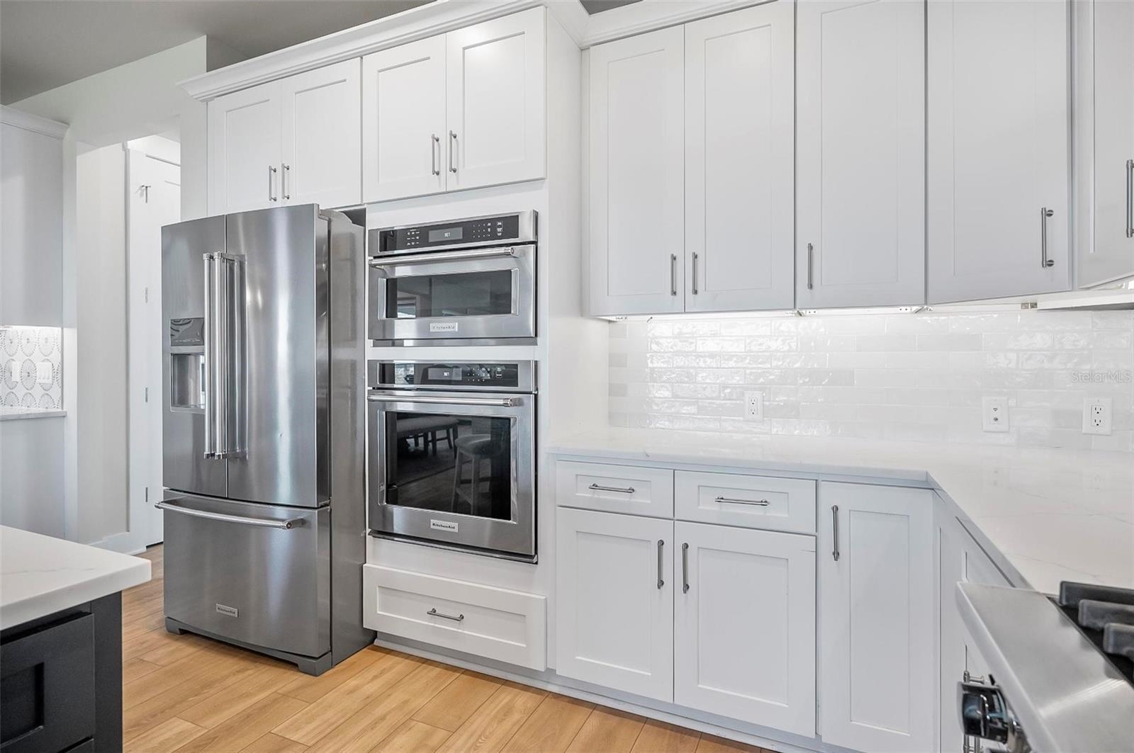 Image 15 of 49 For 202 Surfview Ln